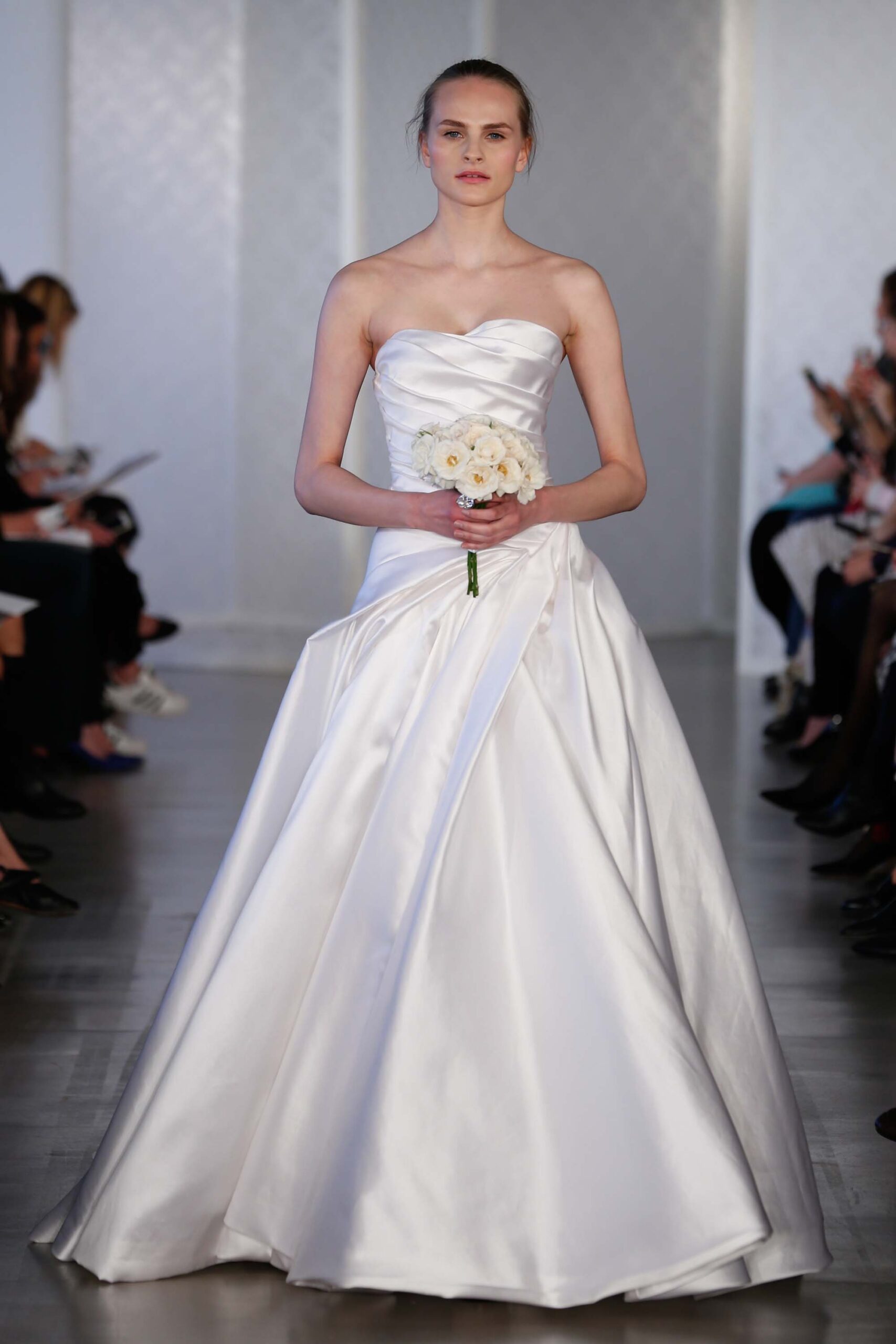 Oscar de la Renta S/S 17 Bridal Look 22