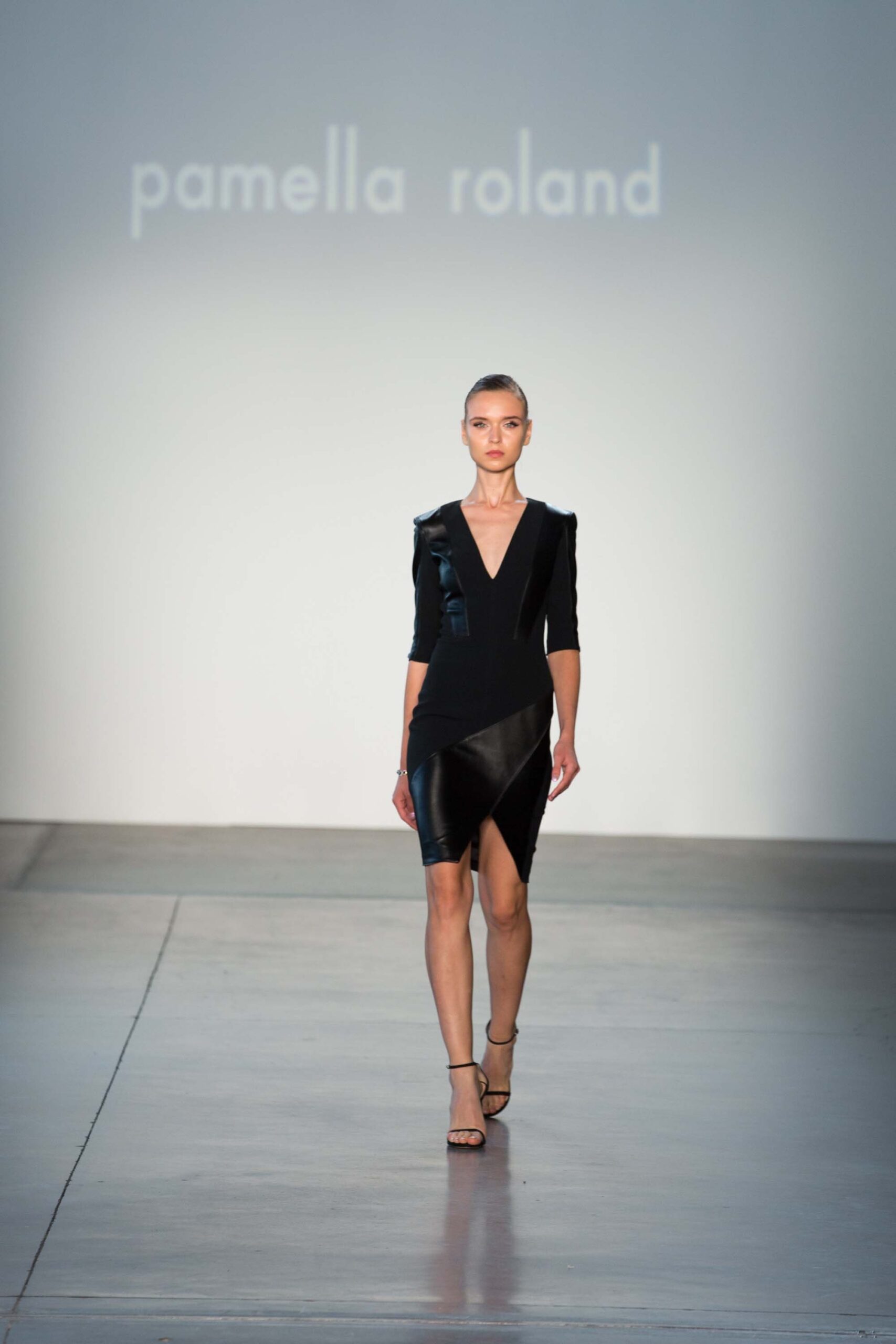 Pamella Roland S/S 17 Look 21