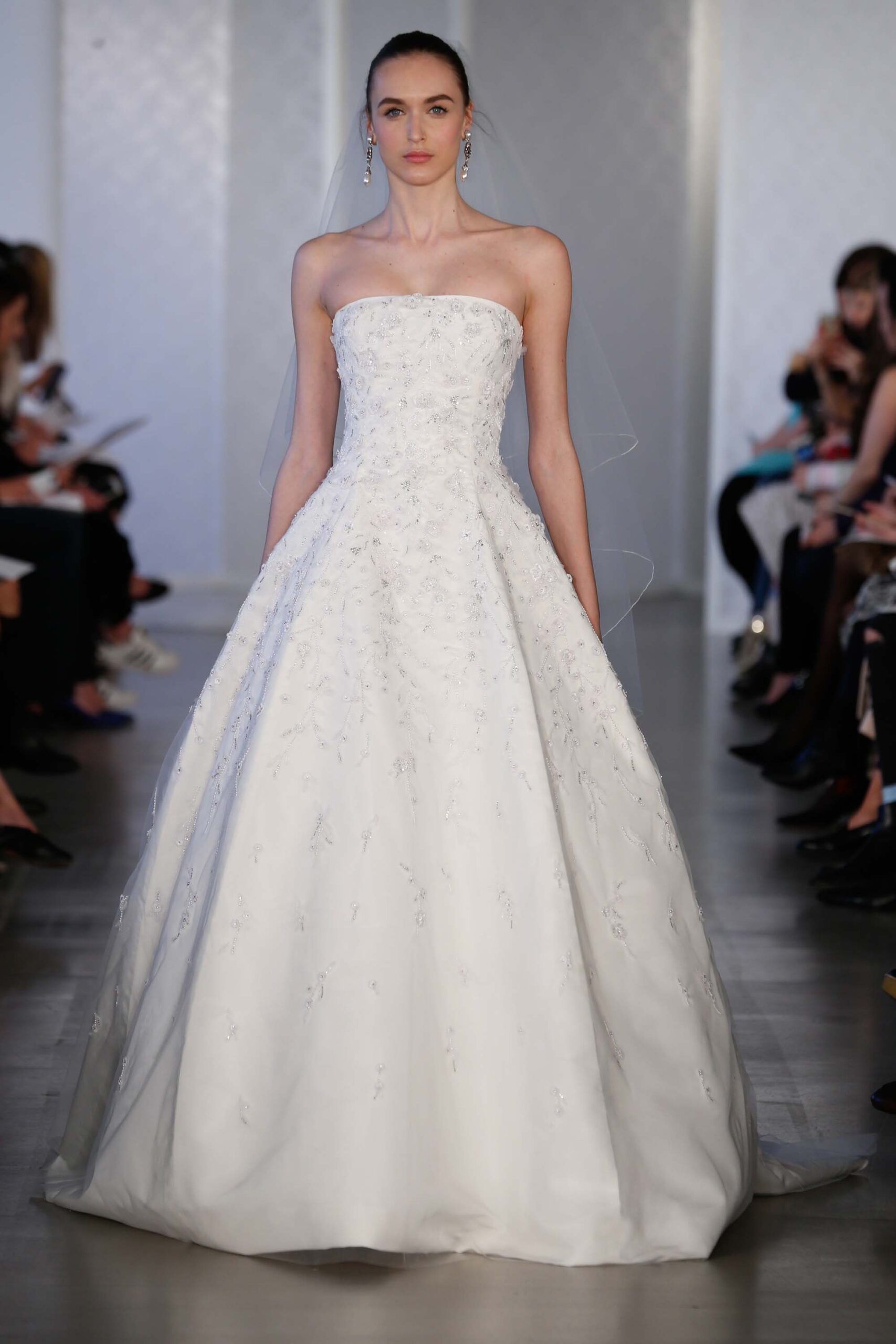 Oscar de la Renta S/S 17 Bridal Look 23