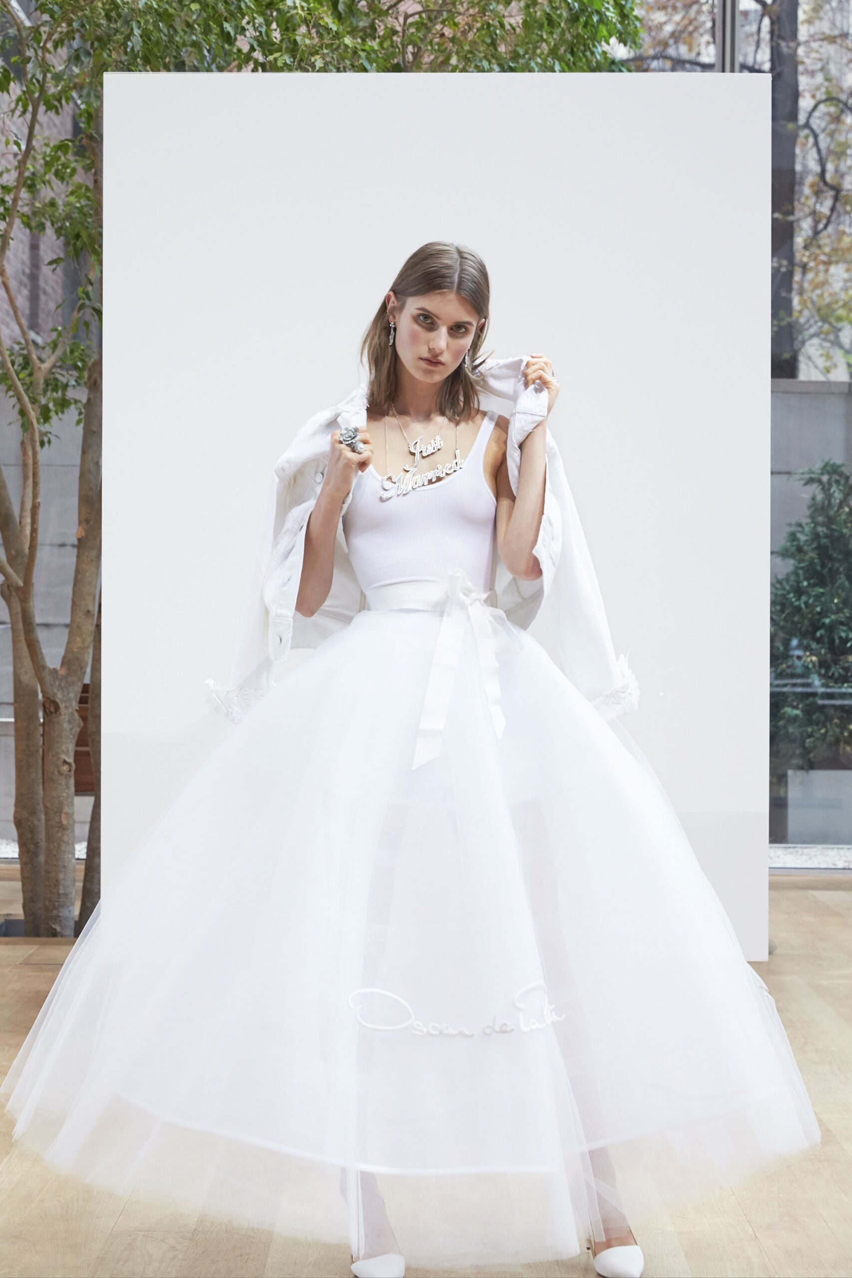 Oscar de la Renta S/S 18 Bridal Look 25