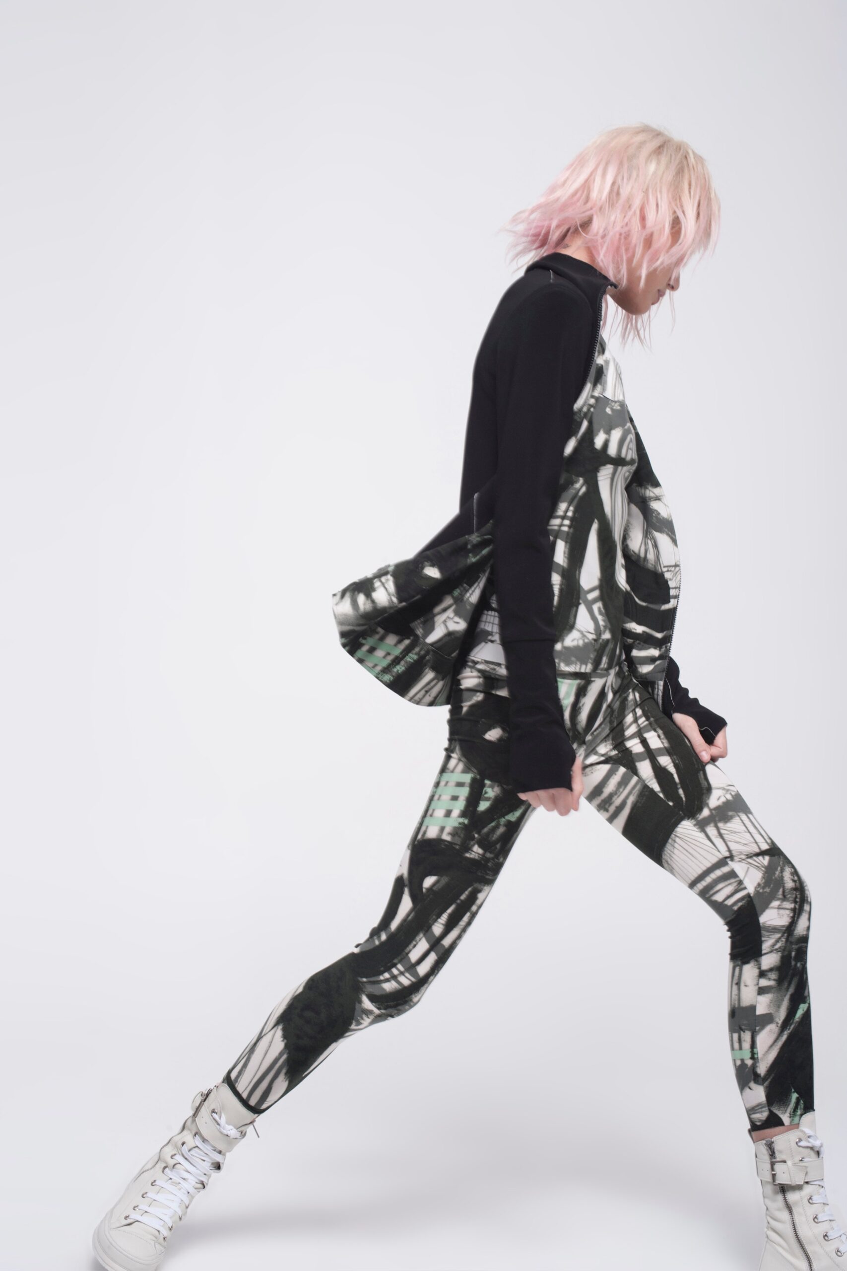 Norma Kamali F/W 16 Look 26