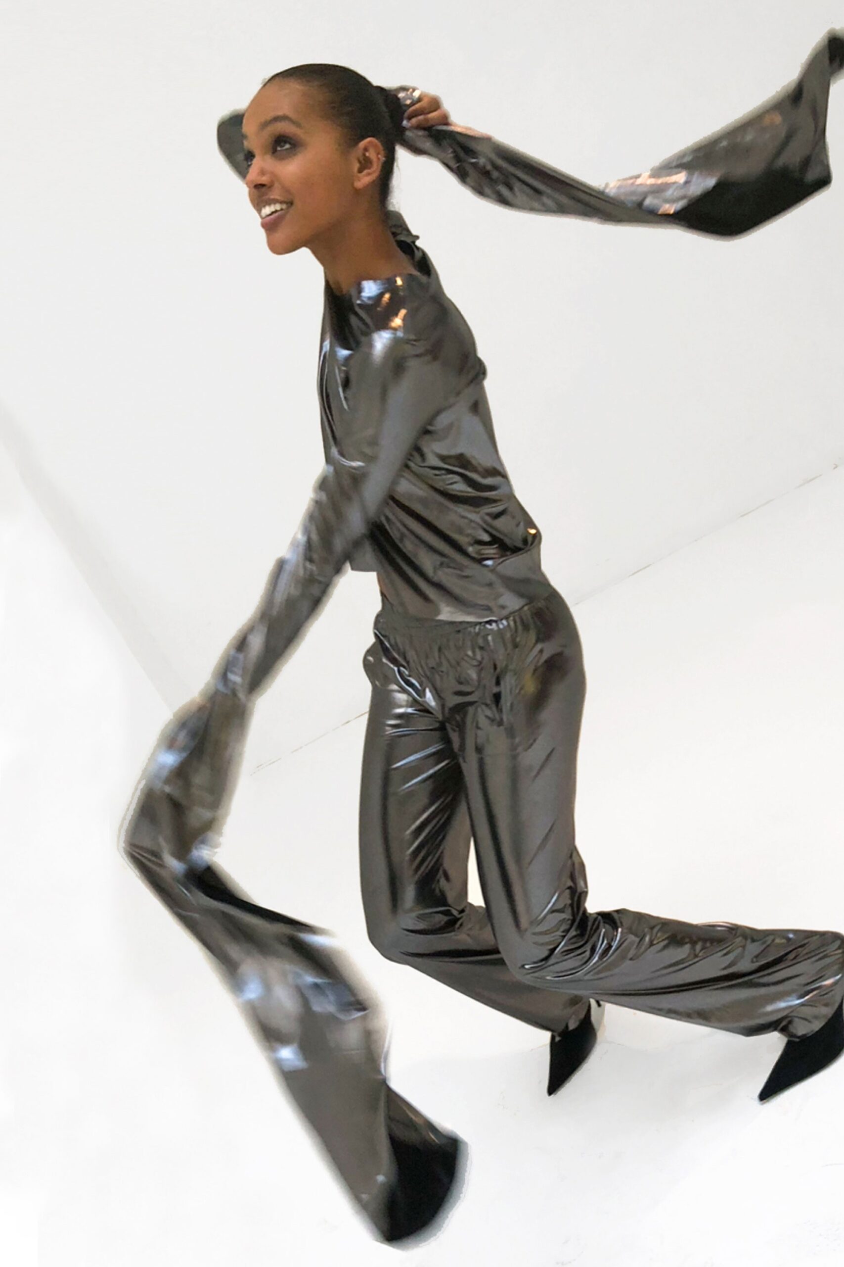 Norma Kamali F/W 18 Look 30