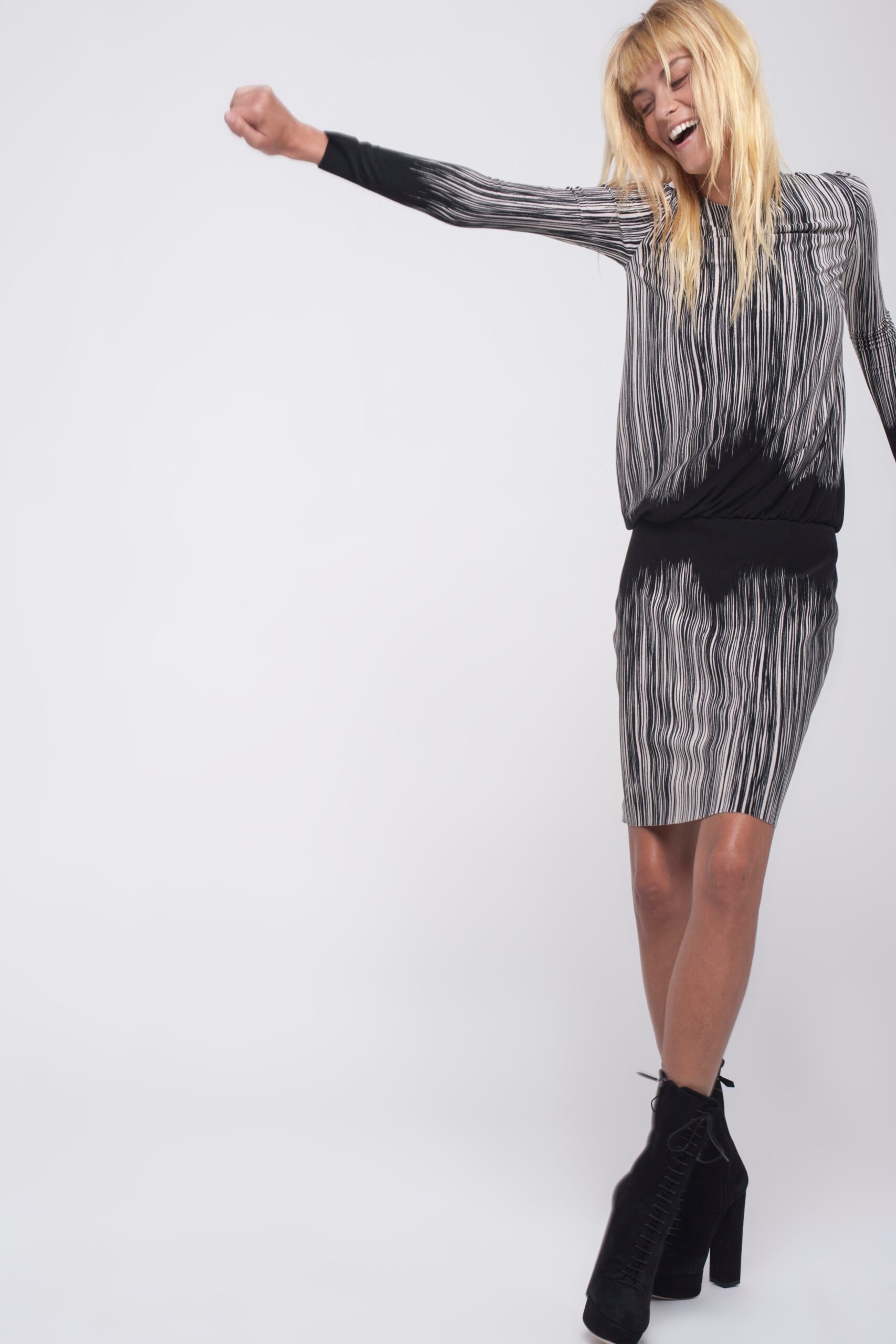 Norma Kamali F/W 16 Look 38