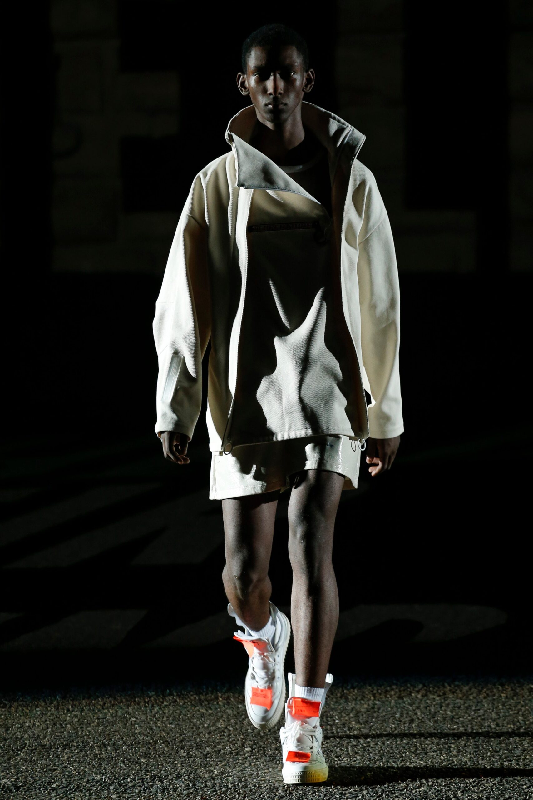 Off-White S/S 18 Menswear Look 4