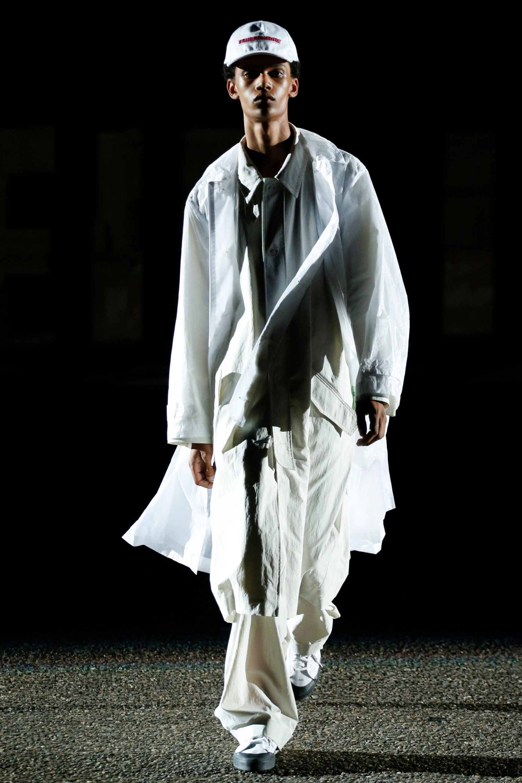 Off-White S/S 18 Menswear Look 10