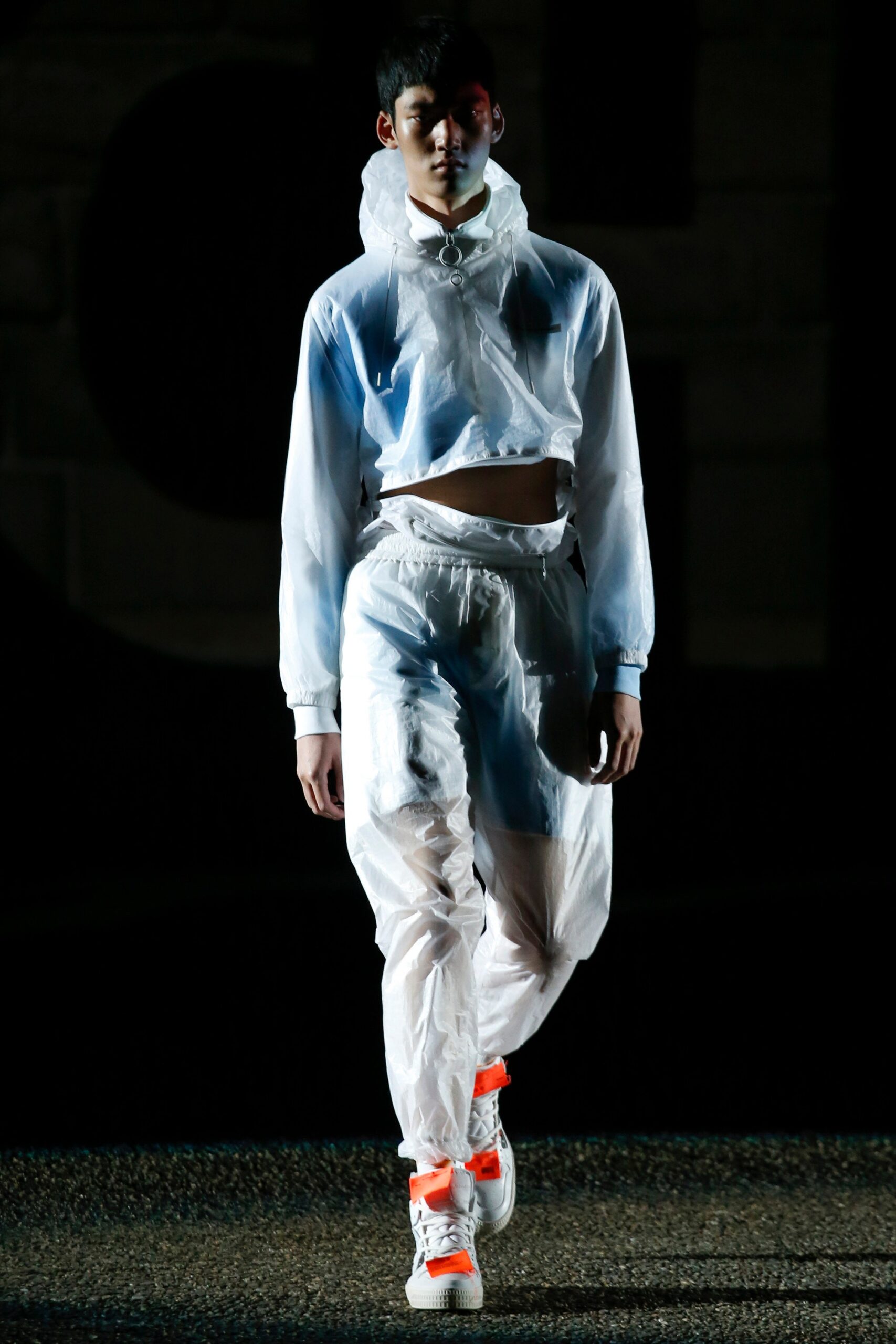 Off-White S/S 18 Menswear Look 13