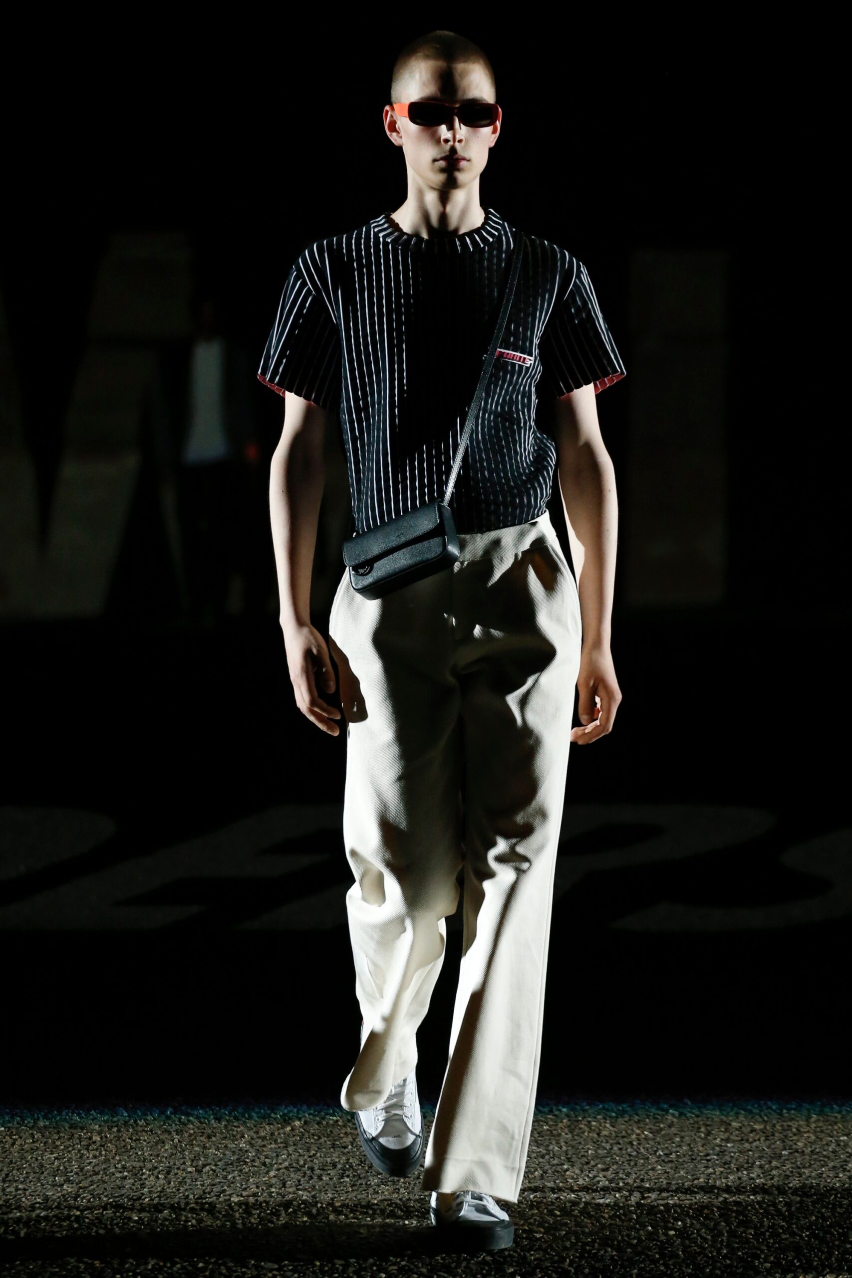 Off-White S/S 18 Menswear Look 18