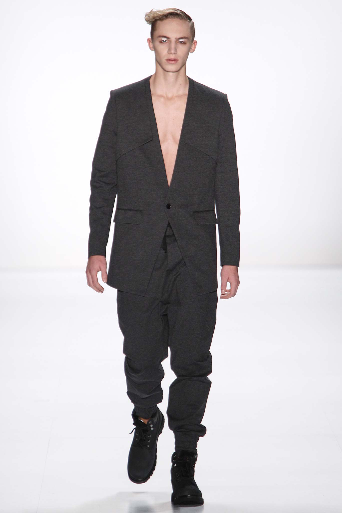 Odeur Berlin F/W 15 Look 13