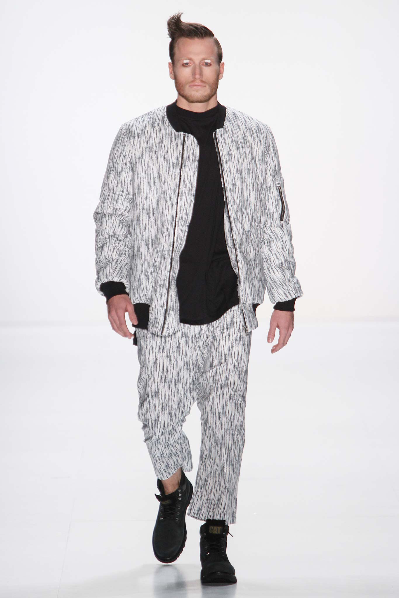 Odeur Berlin F/W 15 Look 19