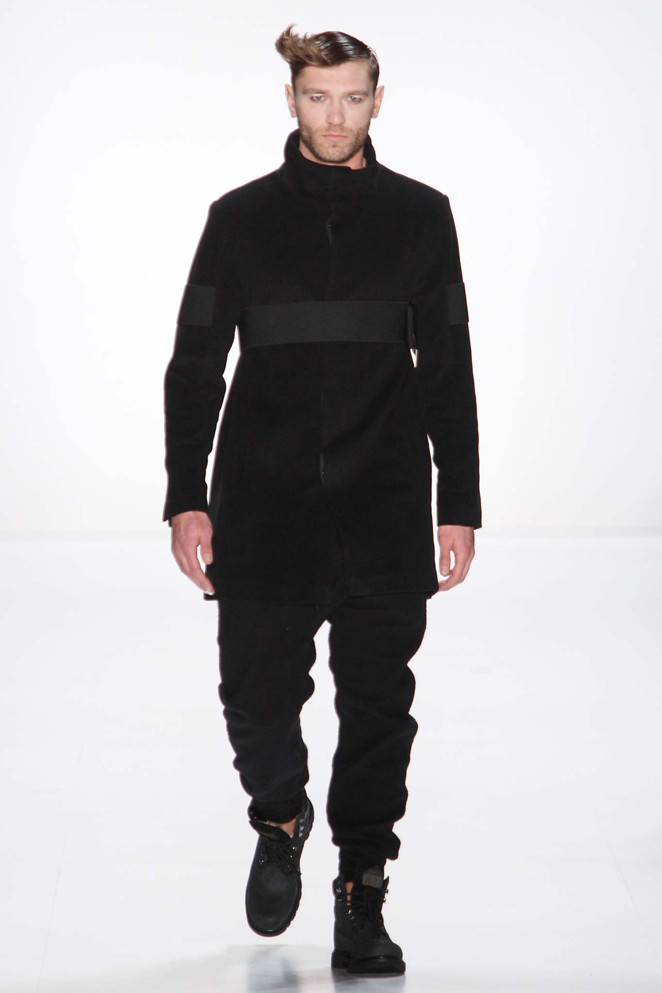 Odeur Berlin F/W 15 Look 29