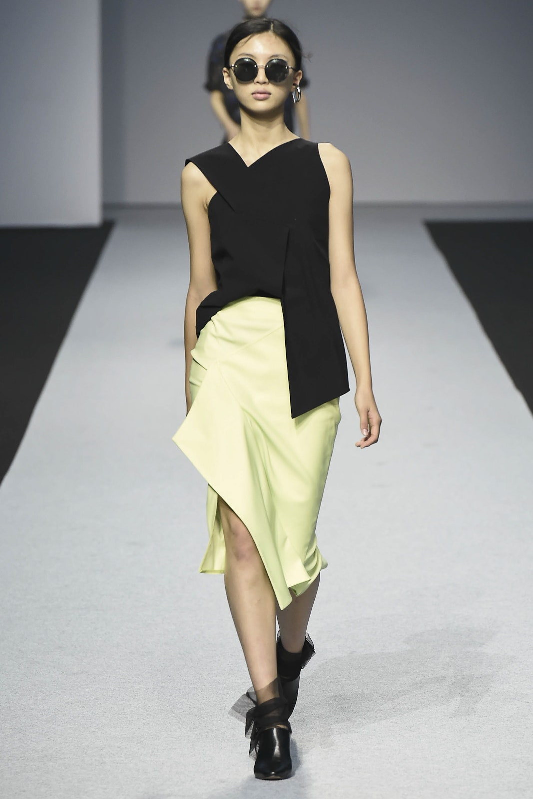 Nohke Seoul S/S 17 Look 21
