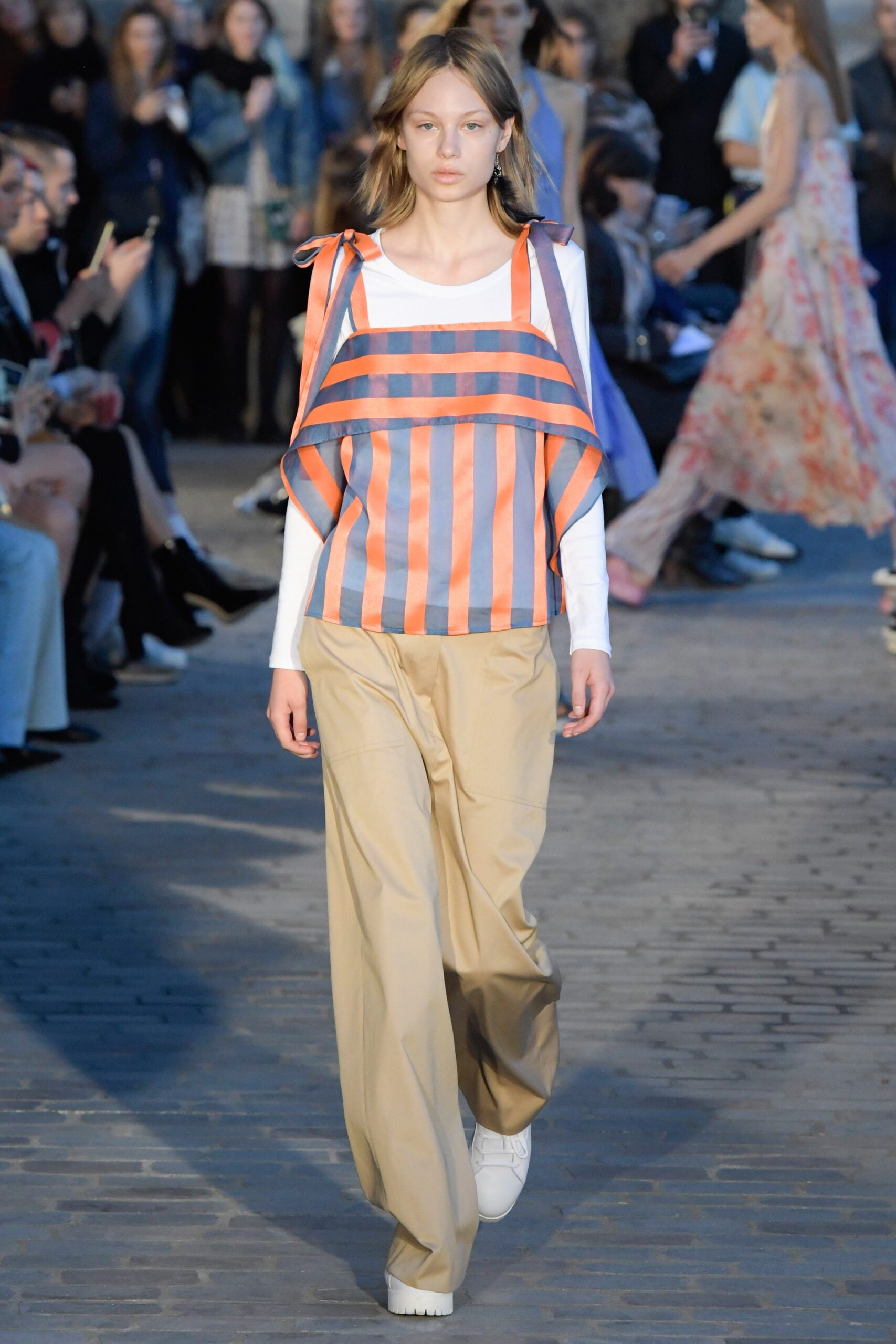 Paul & Joe S/S 17 Look 10