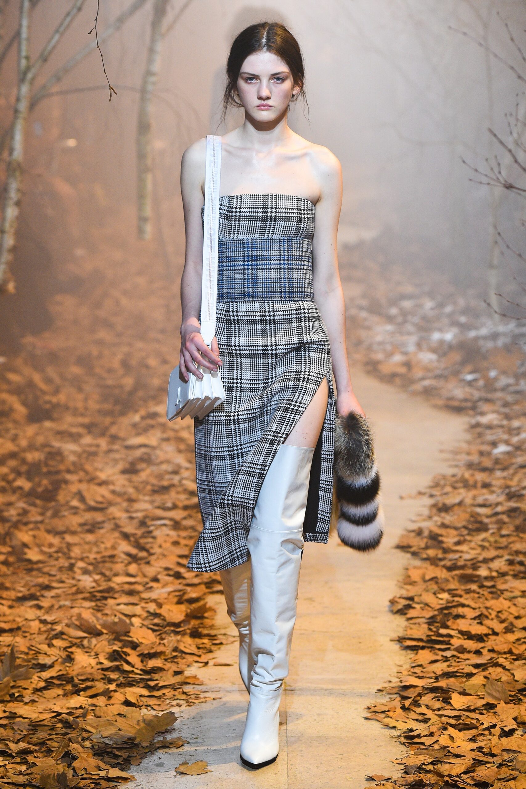 Off-White F/W 17 Look 4