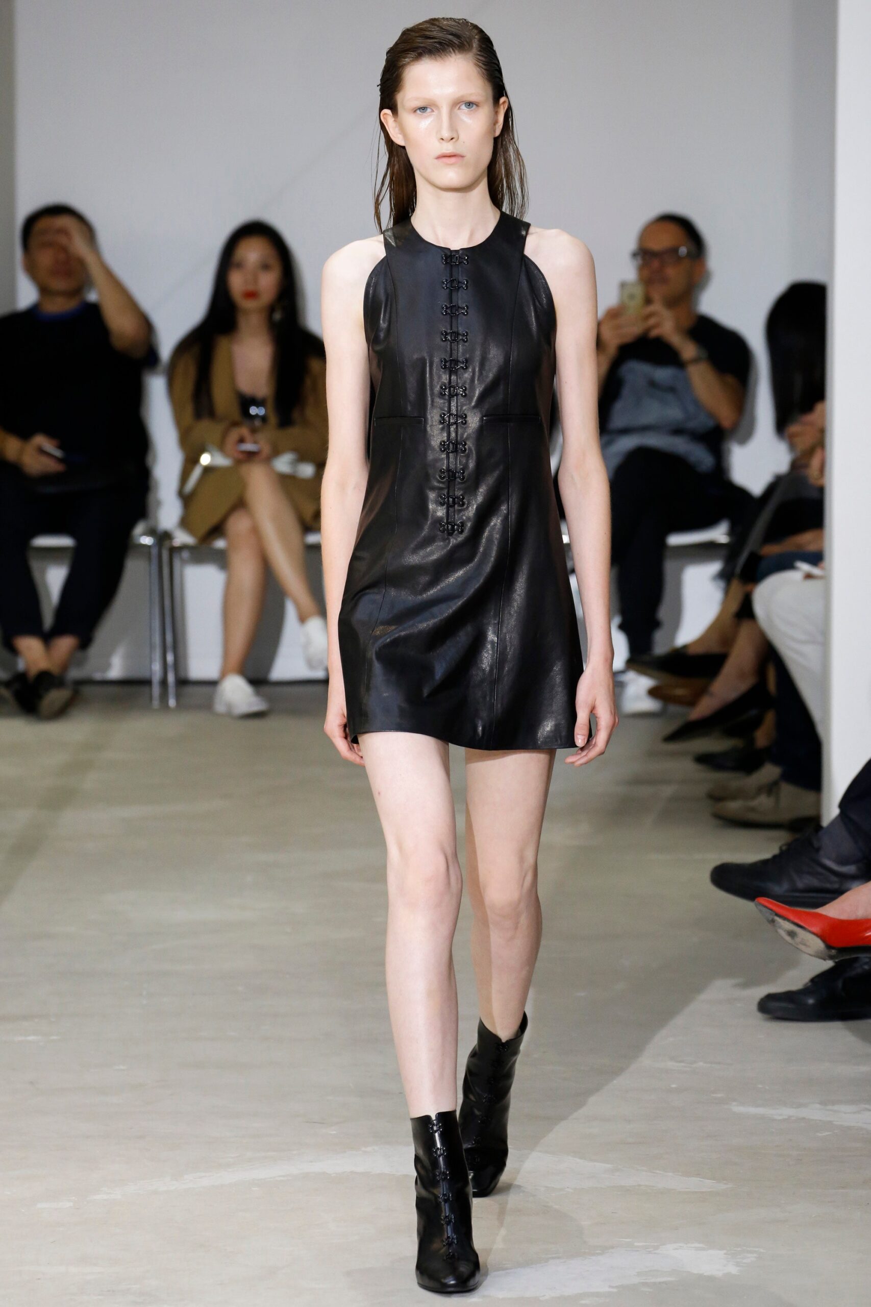 Olivier Theyskens Spring 2017 Ready-to-Wear