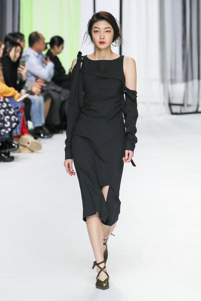 Nohke Seoul S/S 18 Look 10