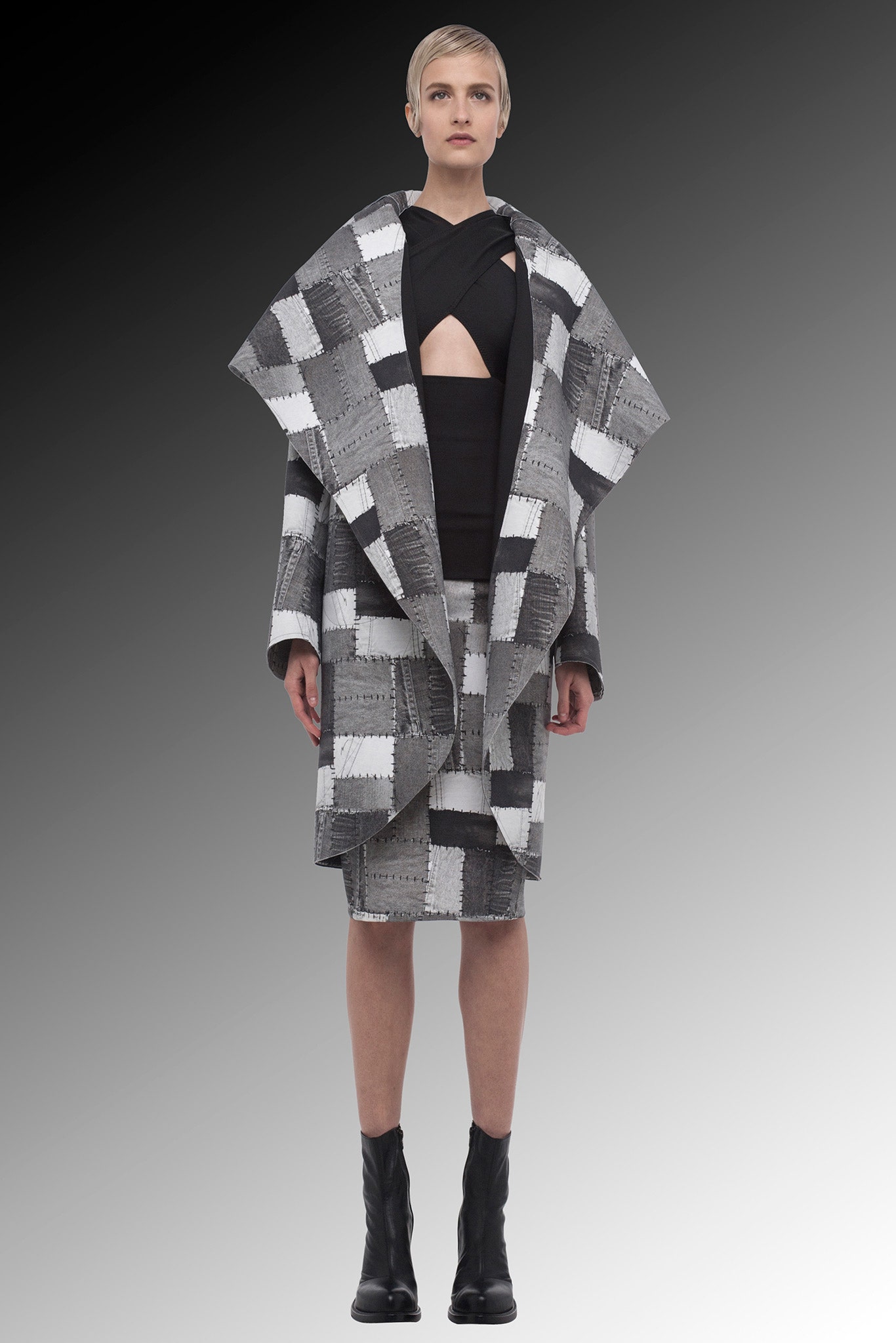 Norma Kamali F/W 15 Look 4