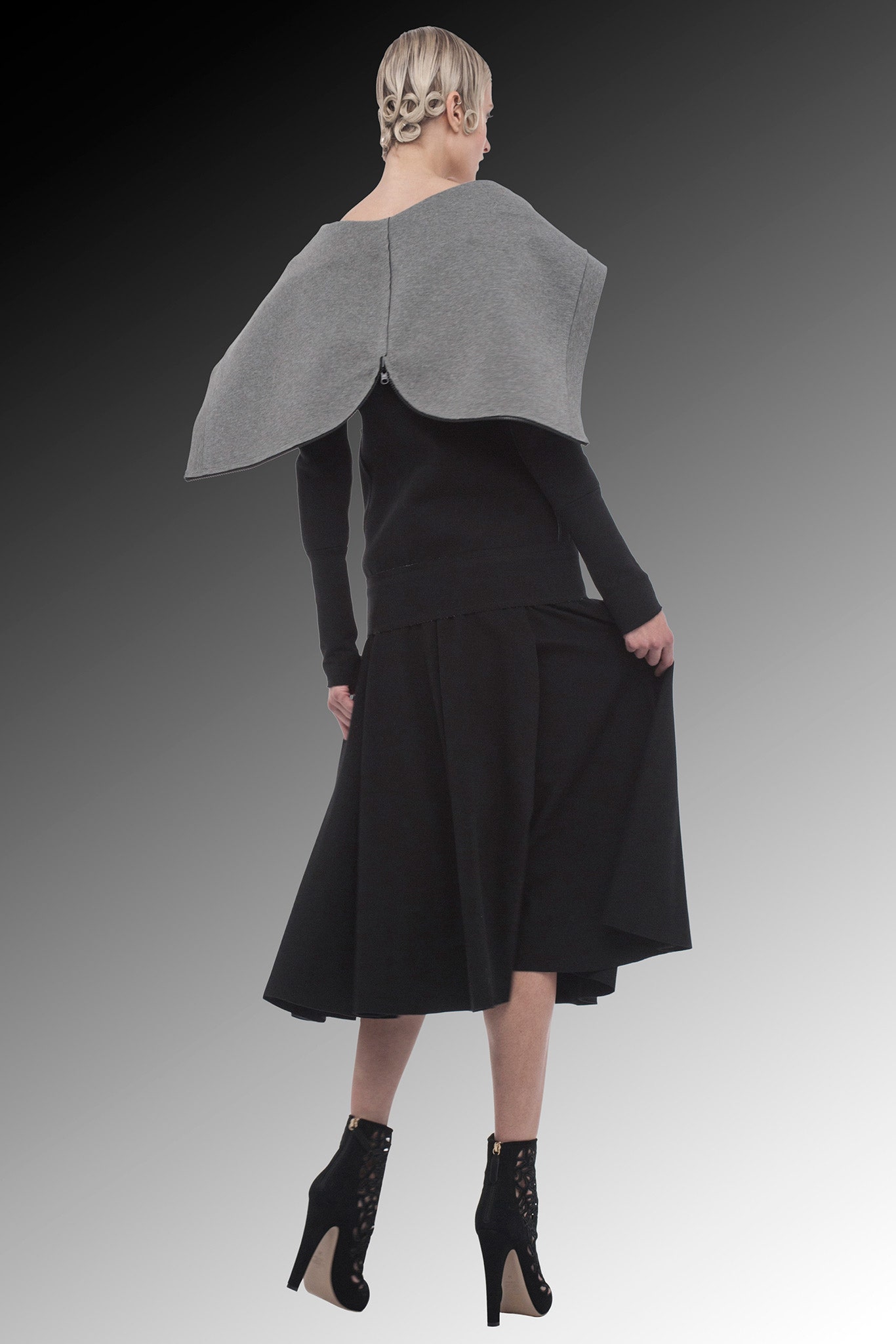 Norma Kamali F/W 15 Look 20