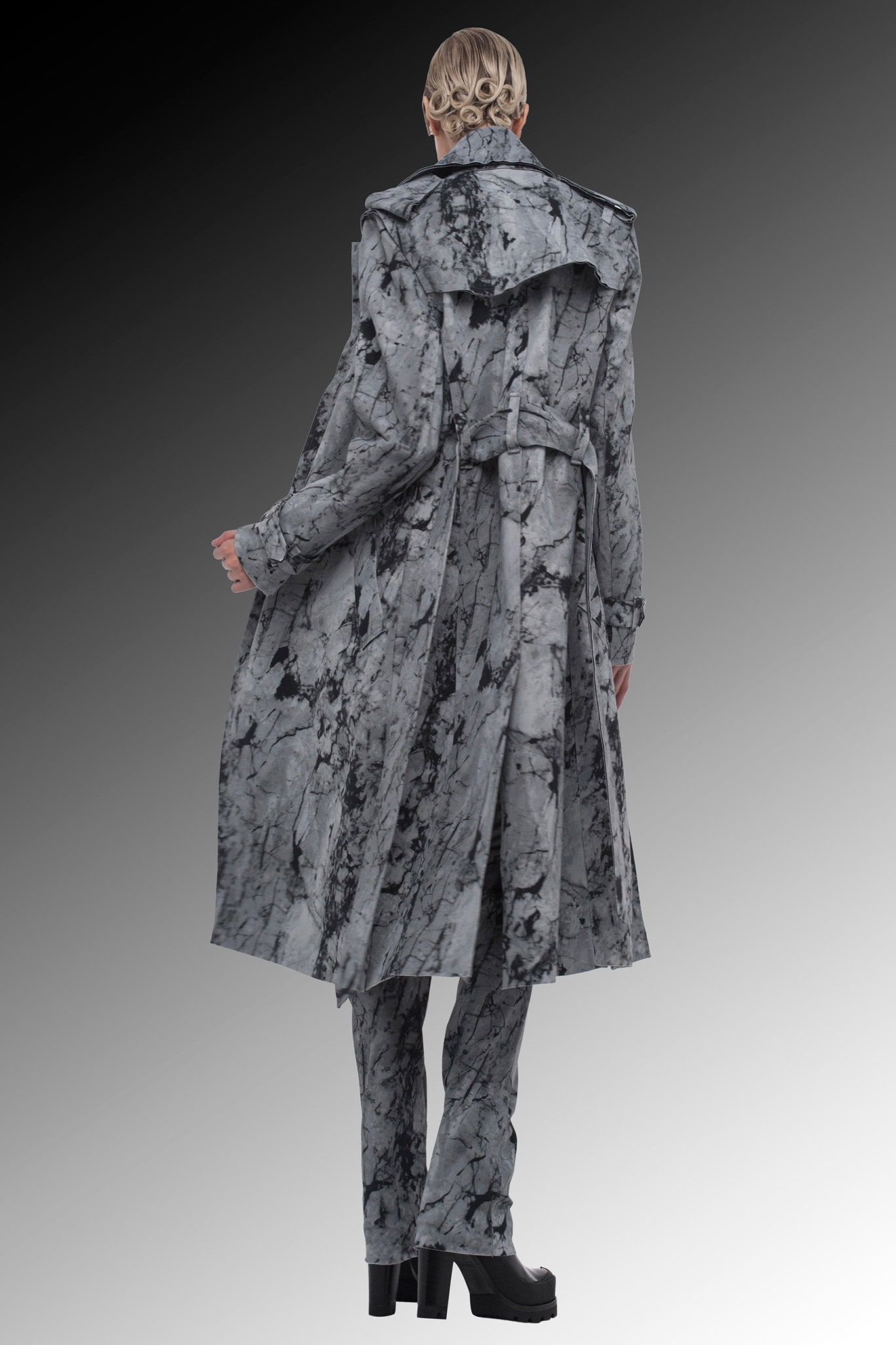 Norma Kamali F/W 15 Look 23