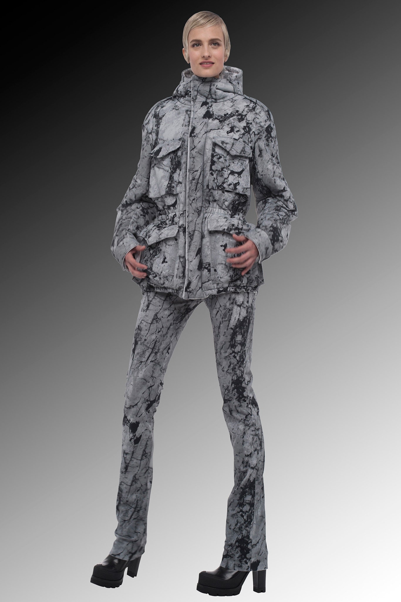 Norma Kamali F/W 15 Look 25