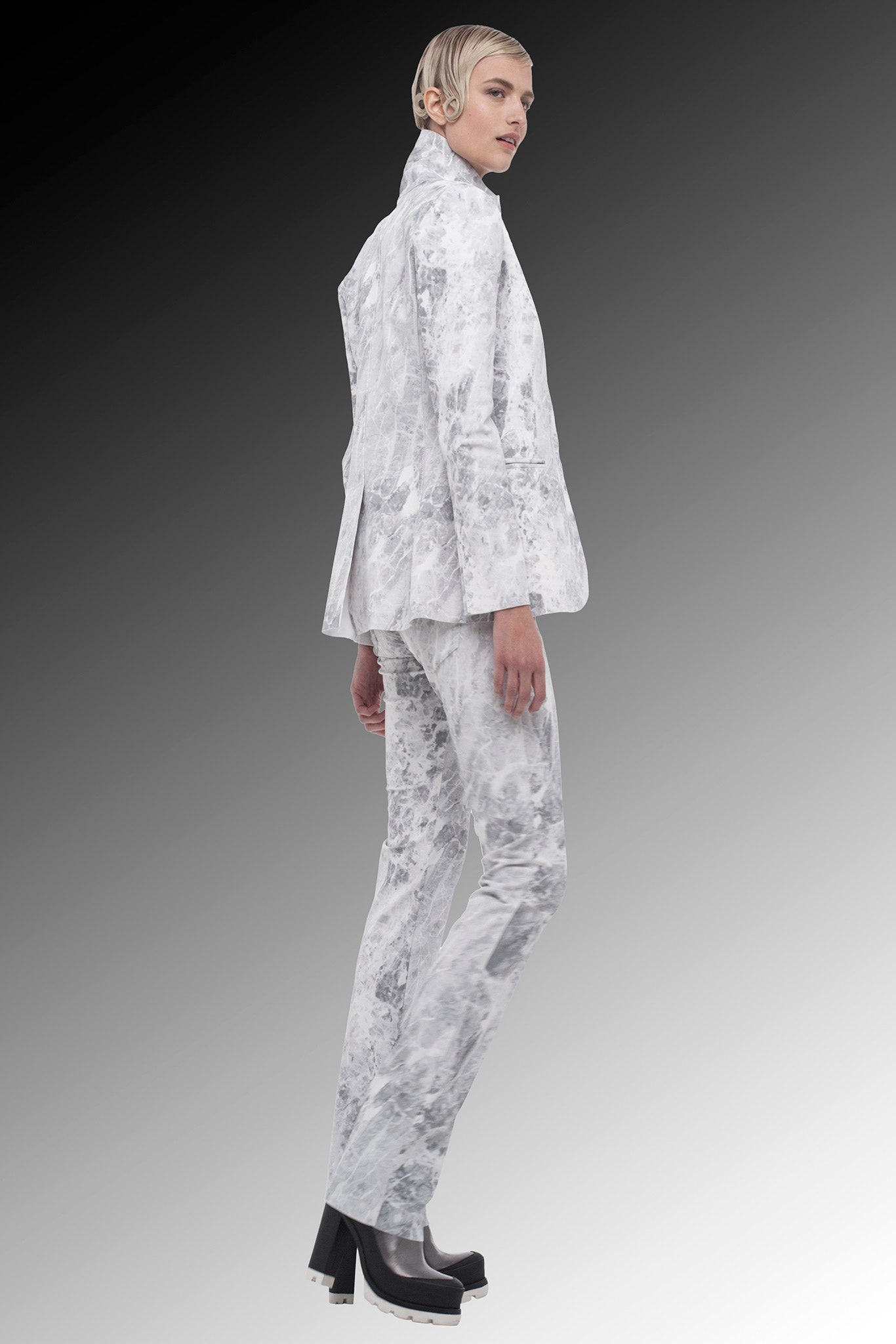 Norma Kamali F/W 15 Look 28