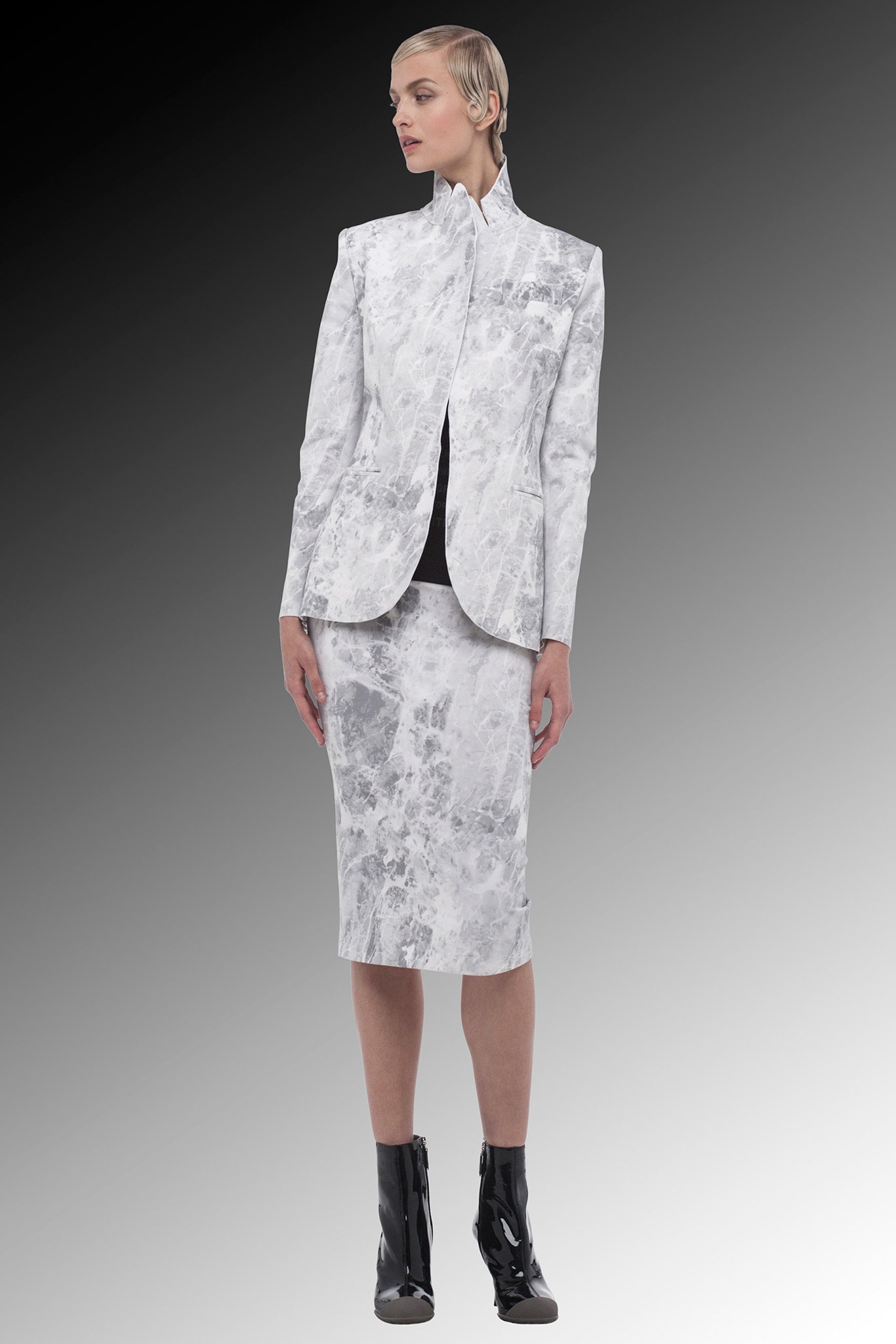 Norma Kamali F/W 15 Look 30