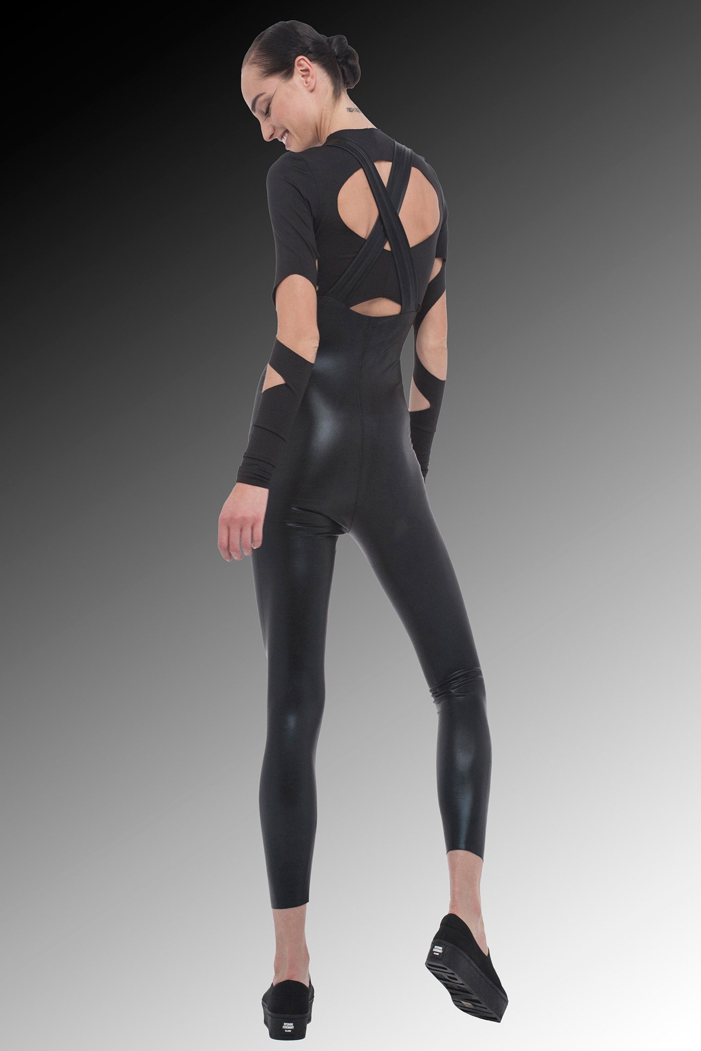Norma Kamali F/W 15 Look 45