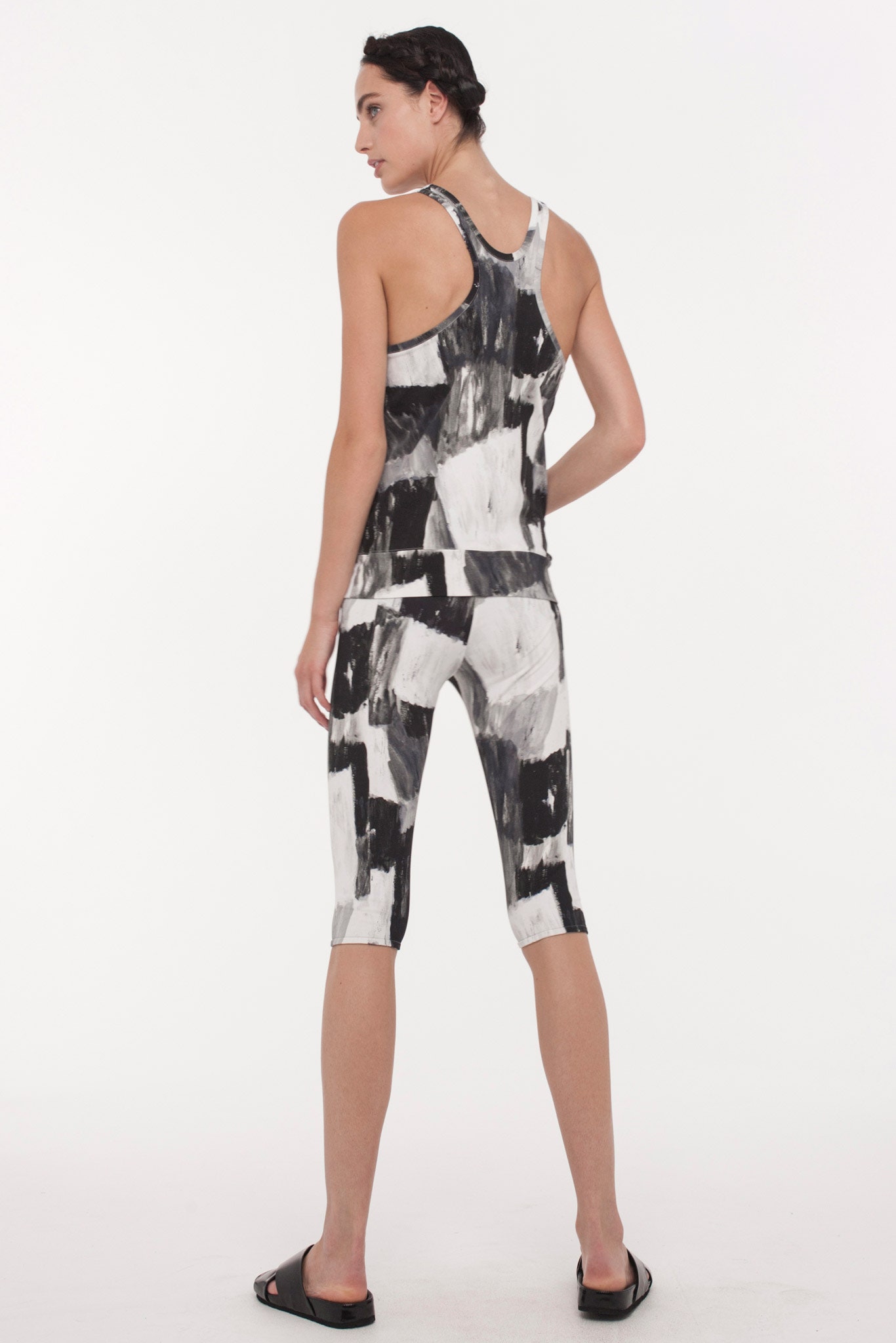 Norma Kamali S/S 15 Look 32