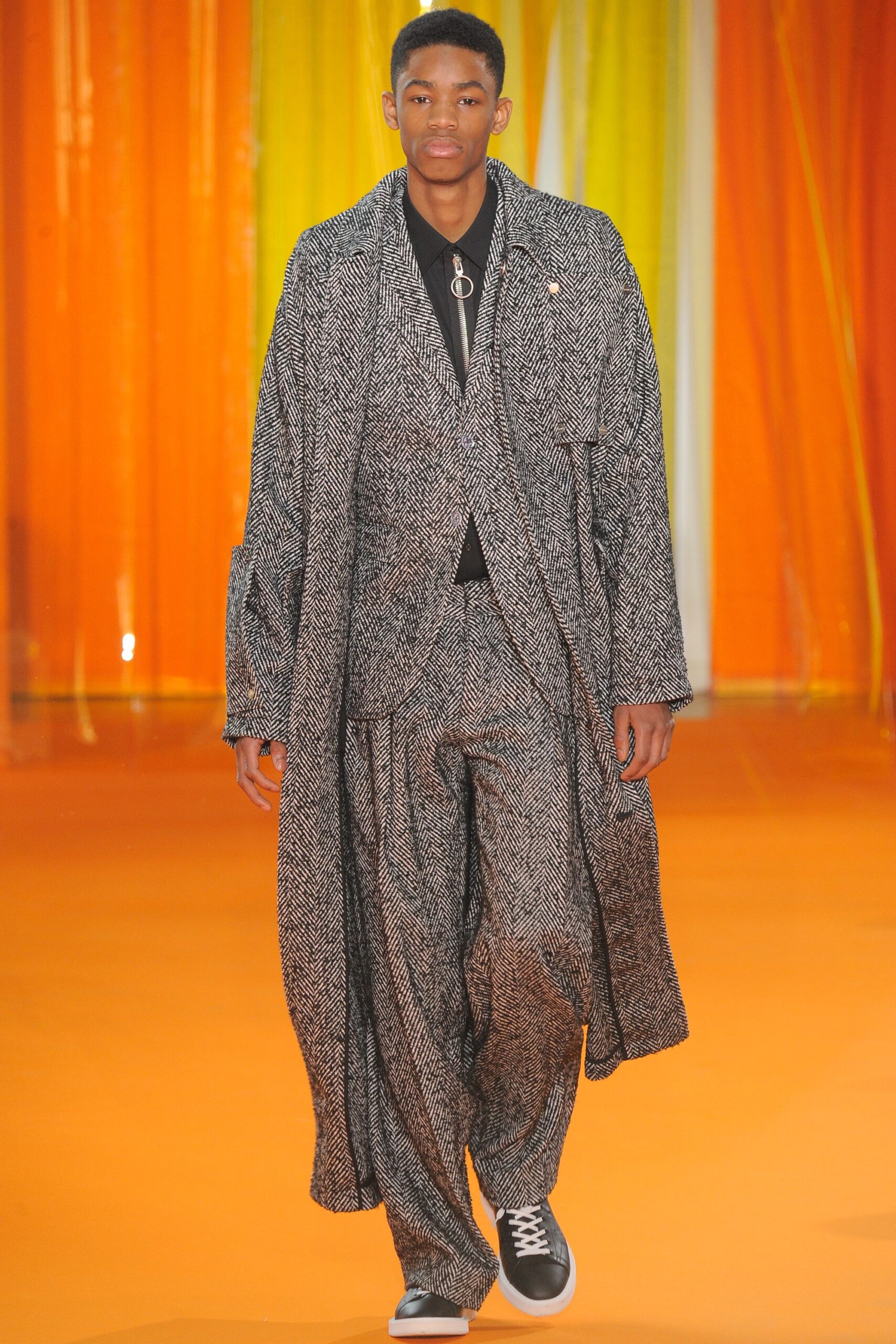 Off-White F/W 16 Menswear Look 5