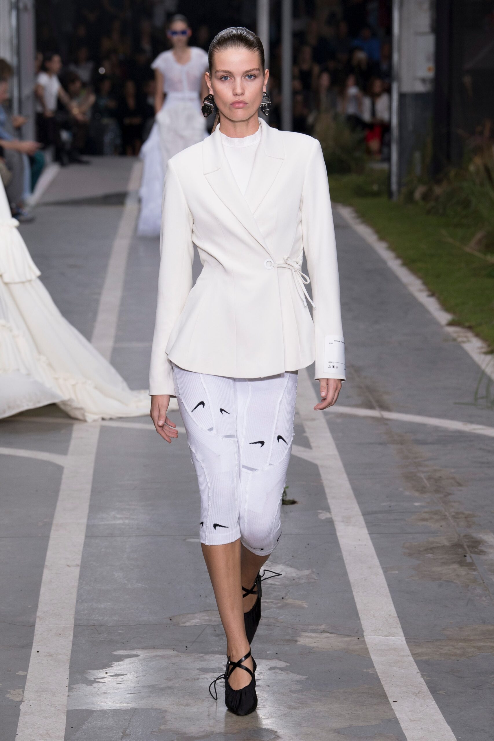 Off-White S/S 19 Look 11