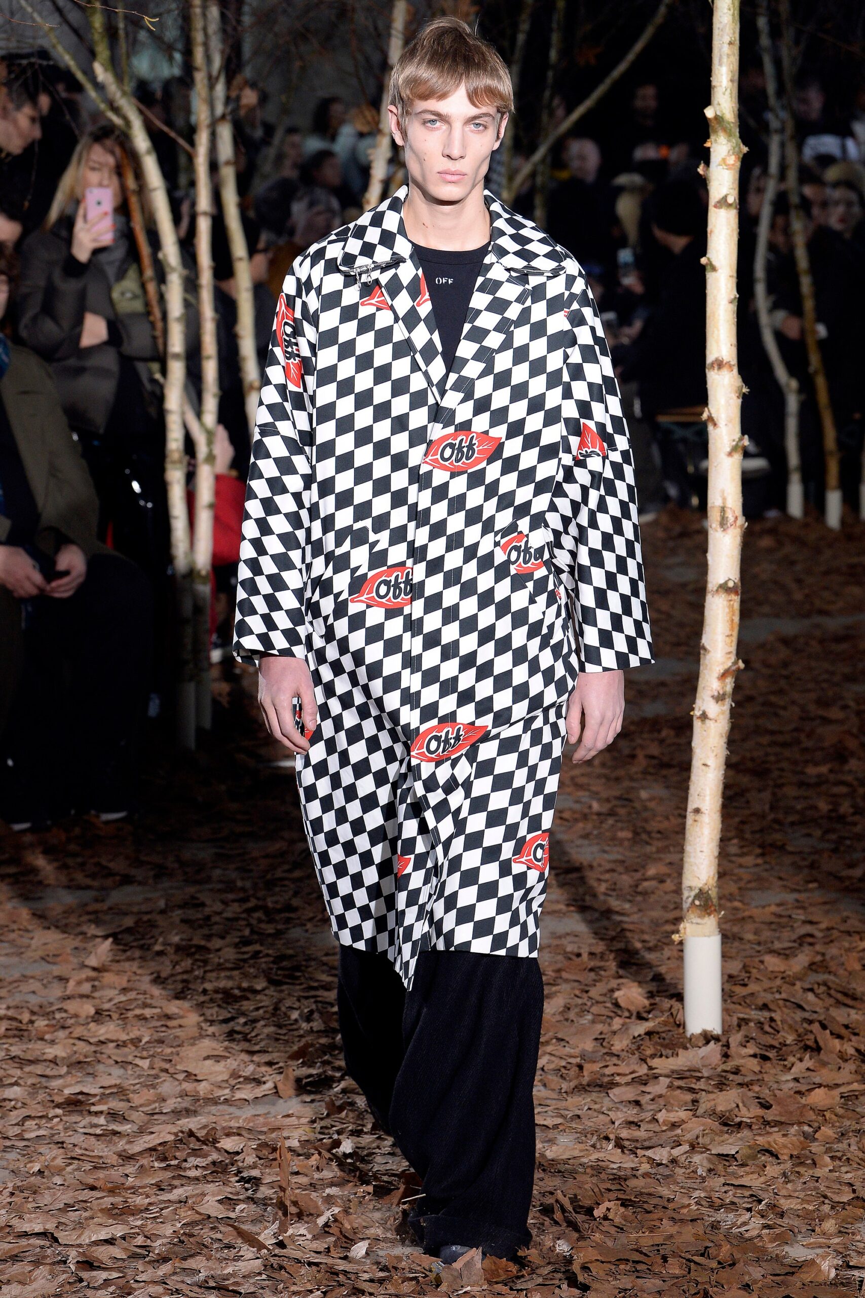 Off-White F/W 17 Menswear Look 16
