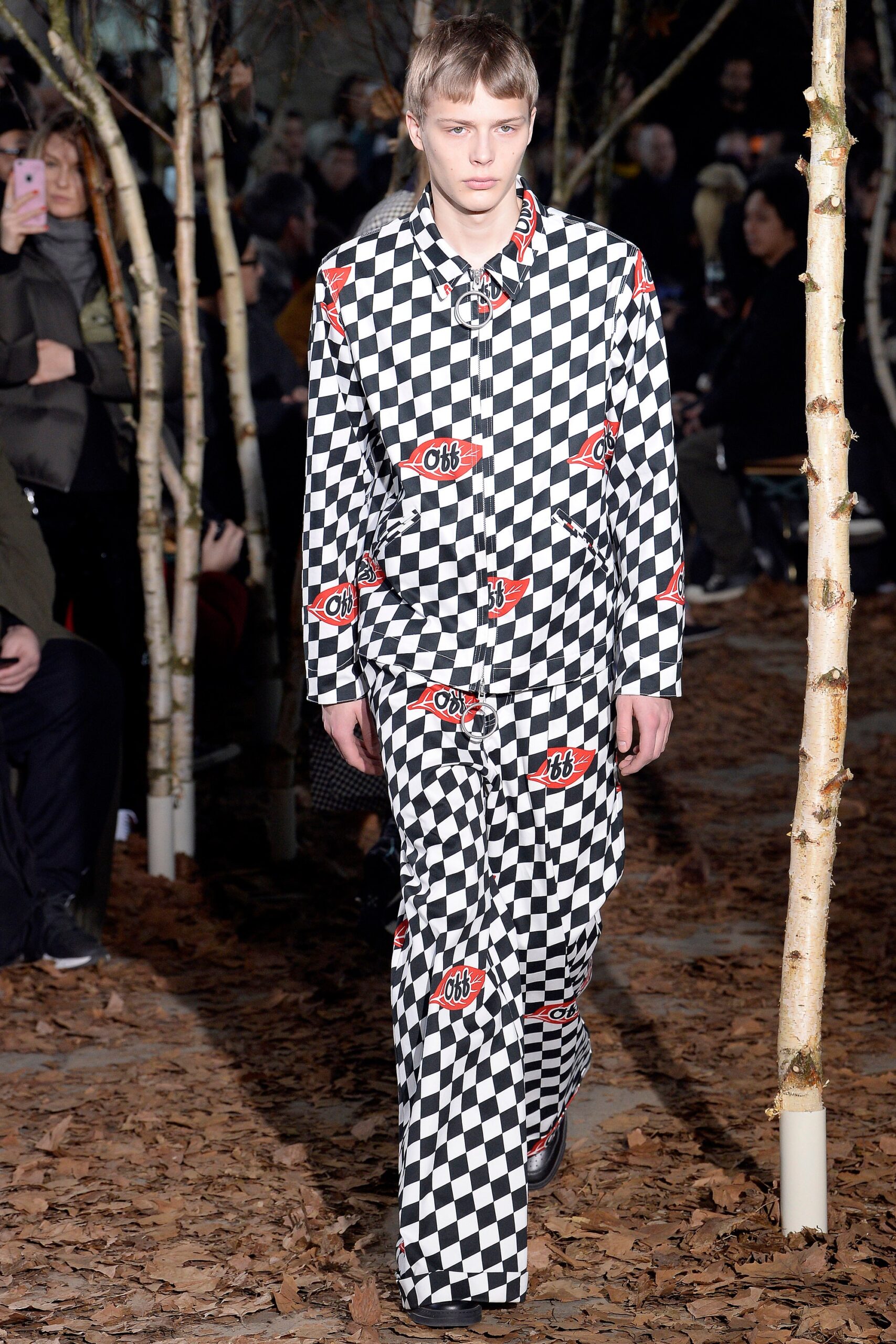 Off-White F/W 17 Menswear Look 17