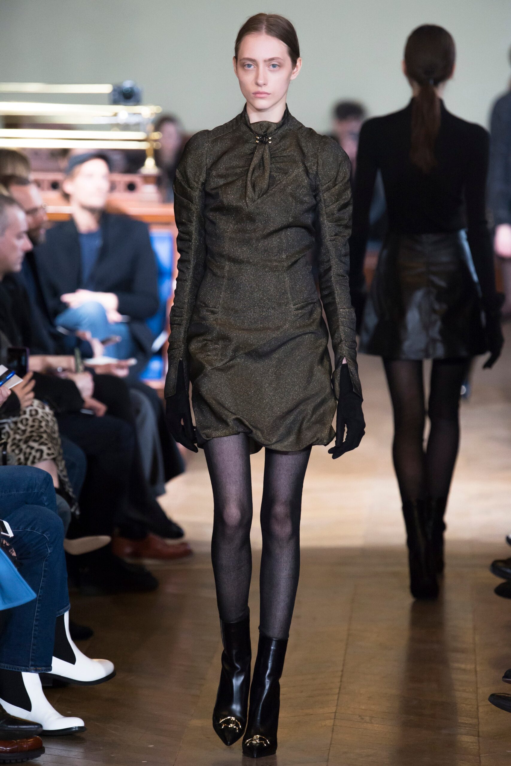 Olivier Theyskens F/W 17 Look 7