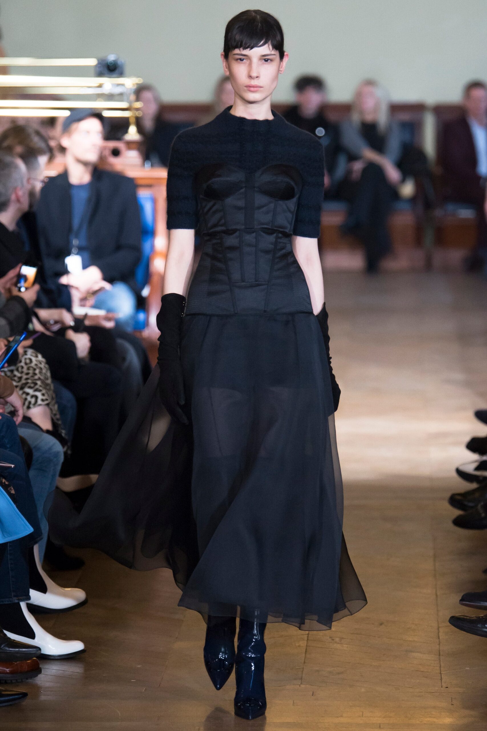 Olivier Theyskens F/W 17 Look 11