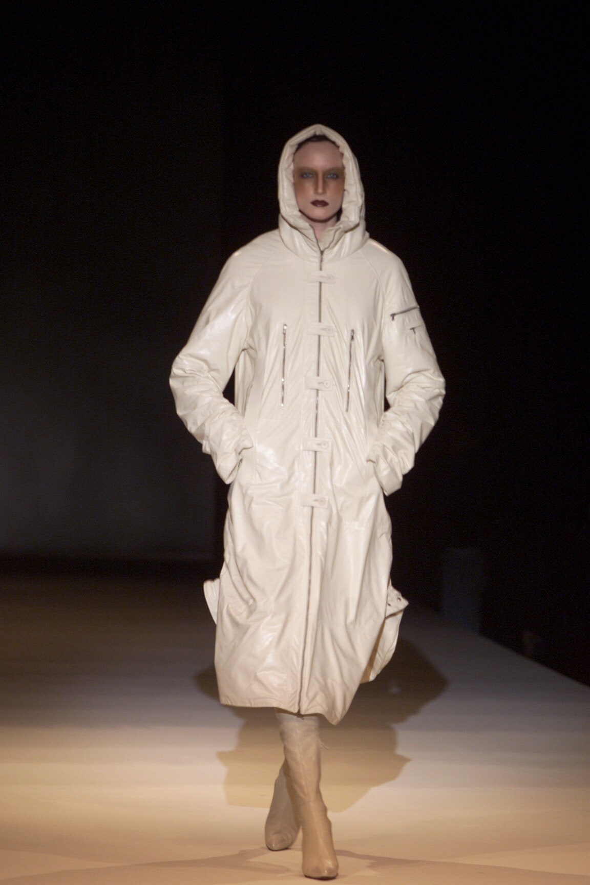 Olivier Theyskens Fall 2000 Ready-to-Wear