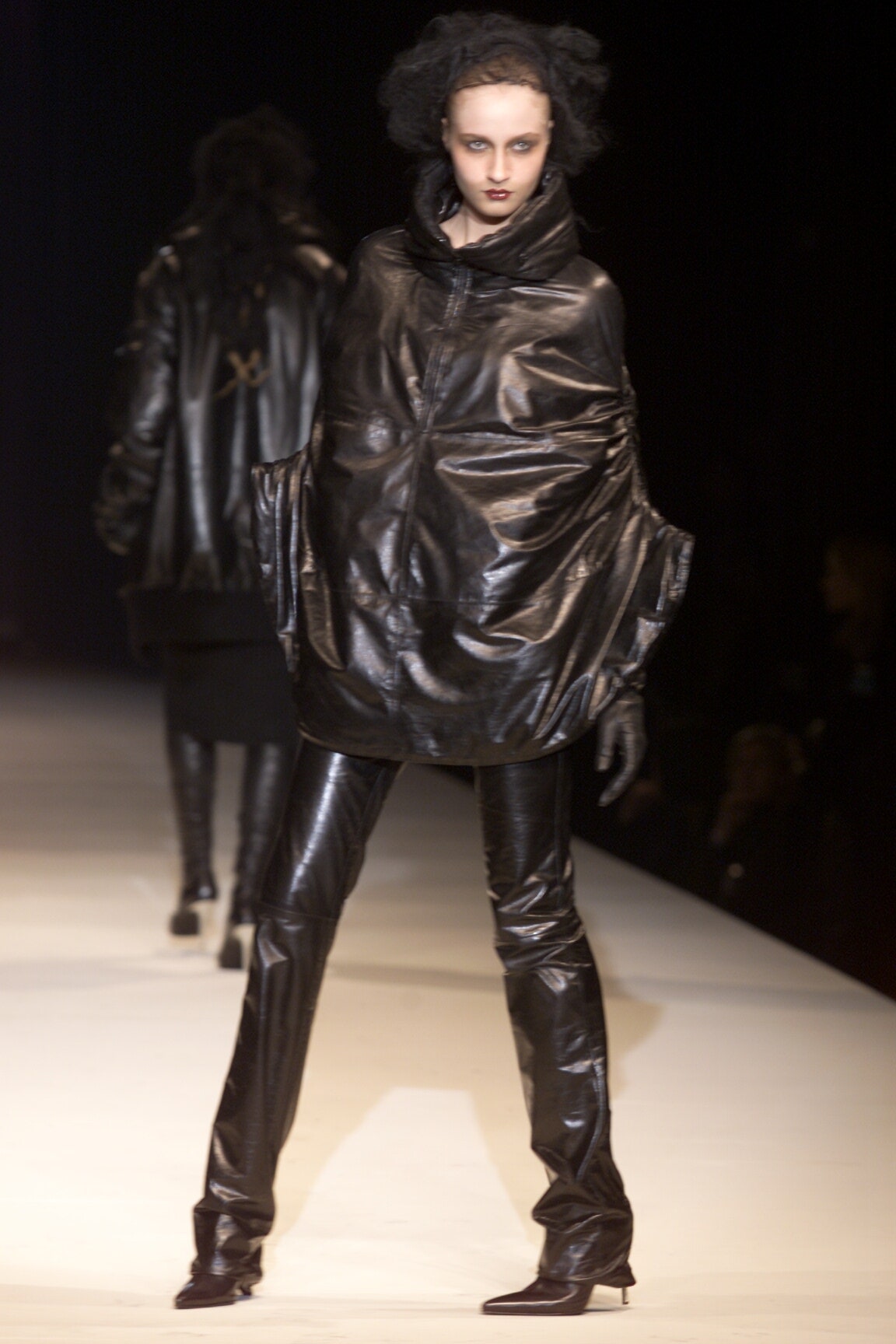 Olivier Theyskens F/W 00 Look 14