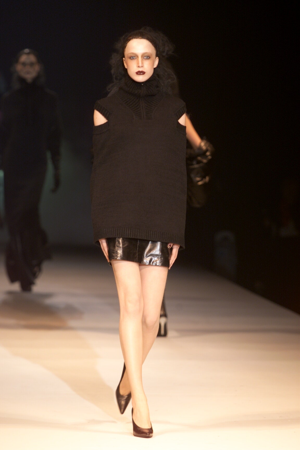 Olivier Theyskens F/W 00 Look 17