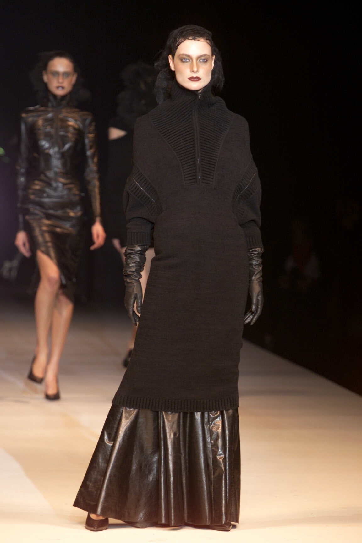 Olivier Theyskens F/W 00 Look 18