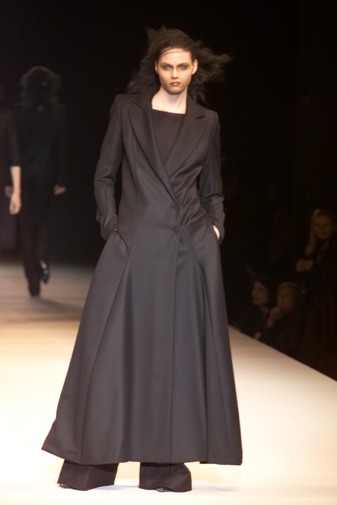 Olivier Theyskens F/W 00 Look 28
