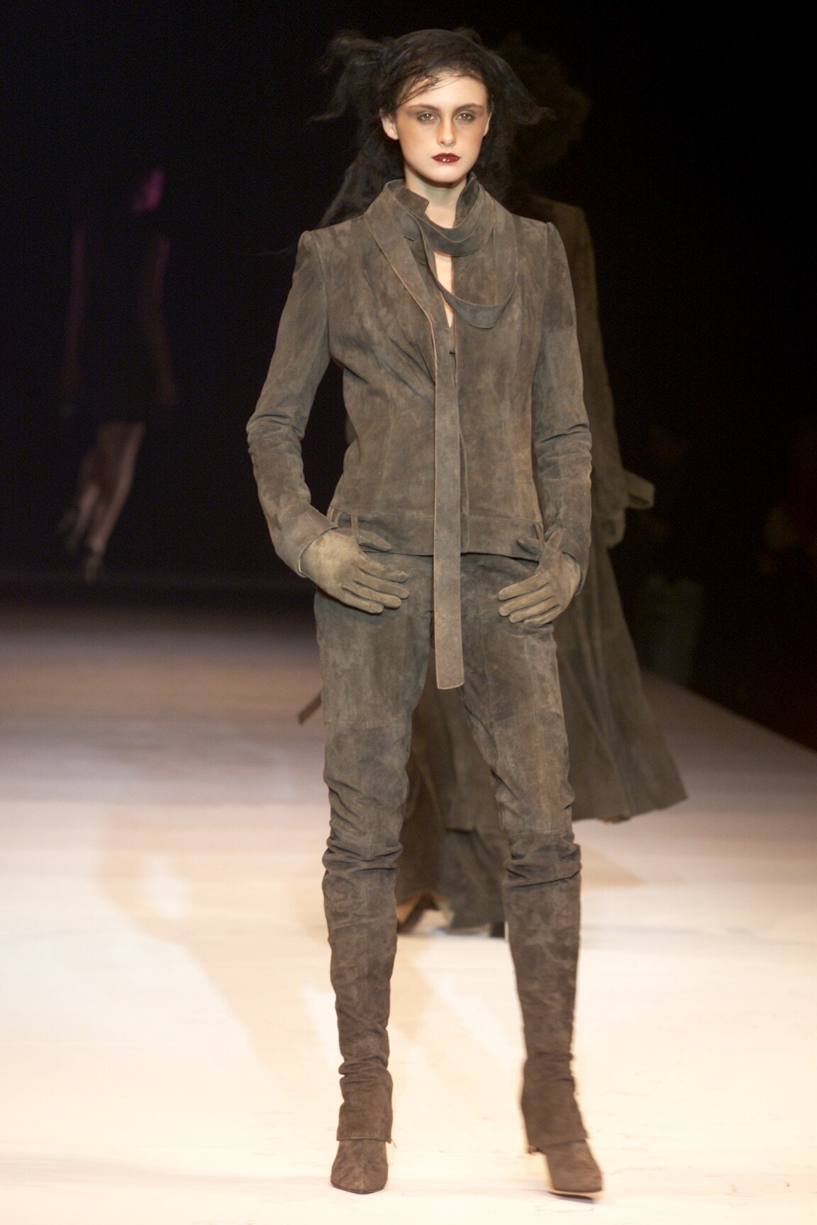 Olivier Theyskens F/W 00 Look 45
