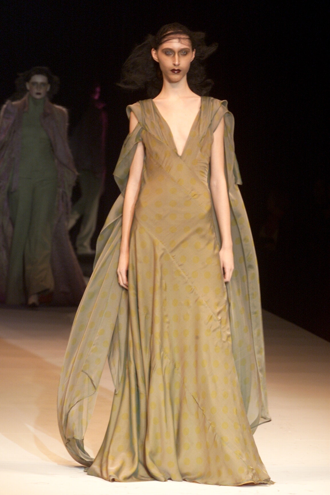 Olivier Theyskens F/W 00 Look 51