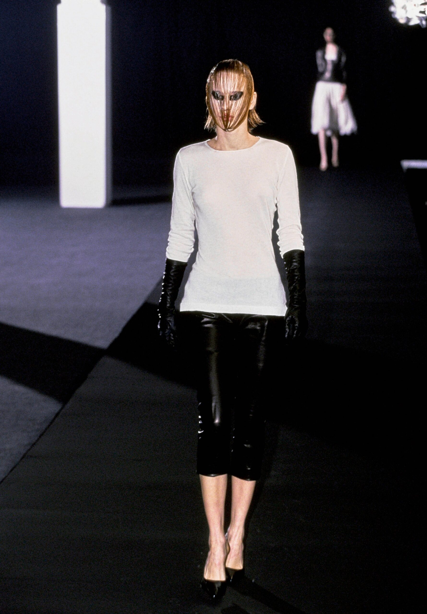 Olivier Theyskens S/S 99 Look 12