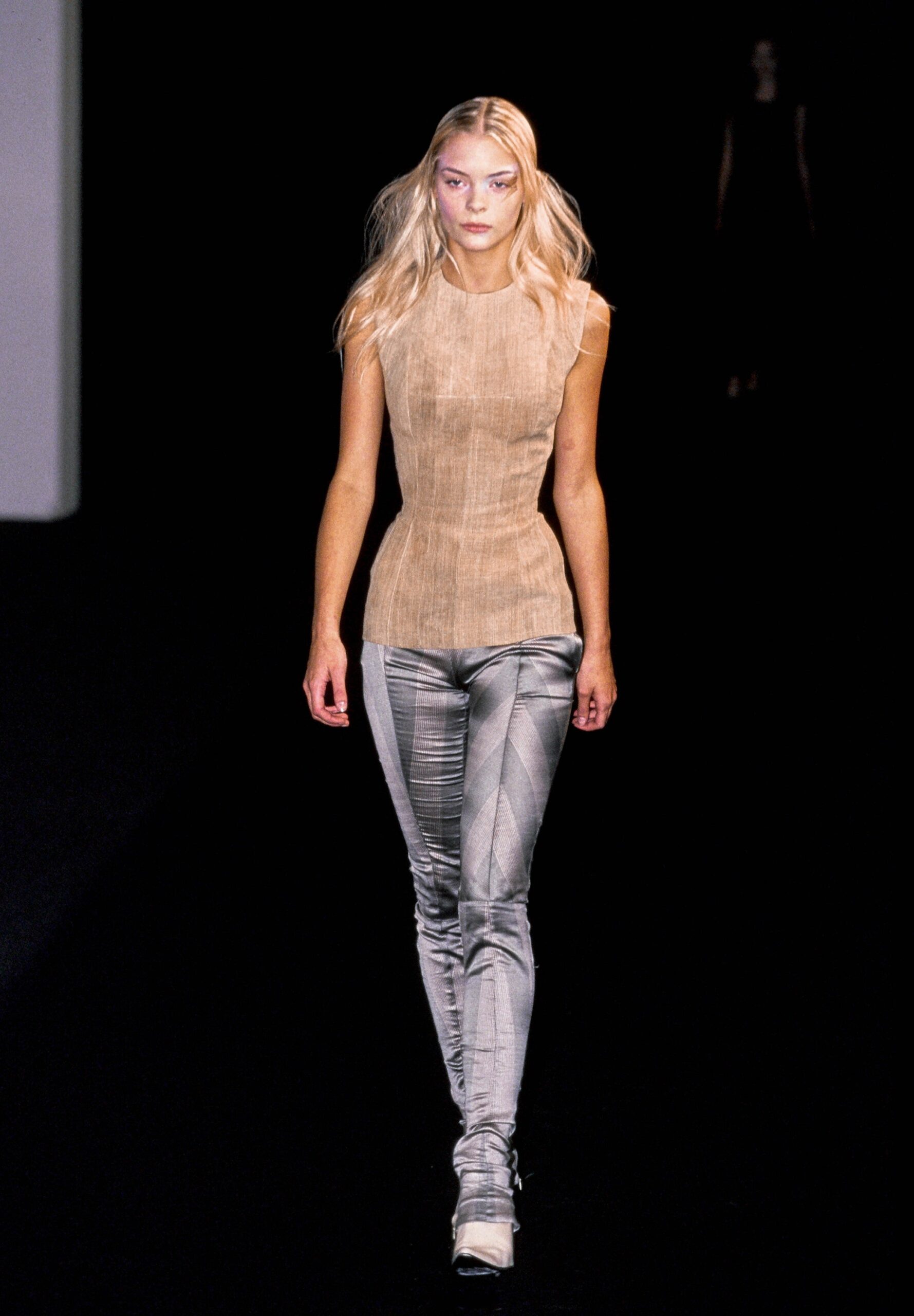 Olivier Theyskens S/S 99 Look 23
