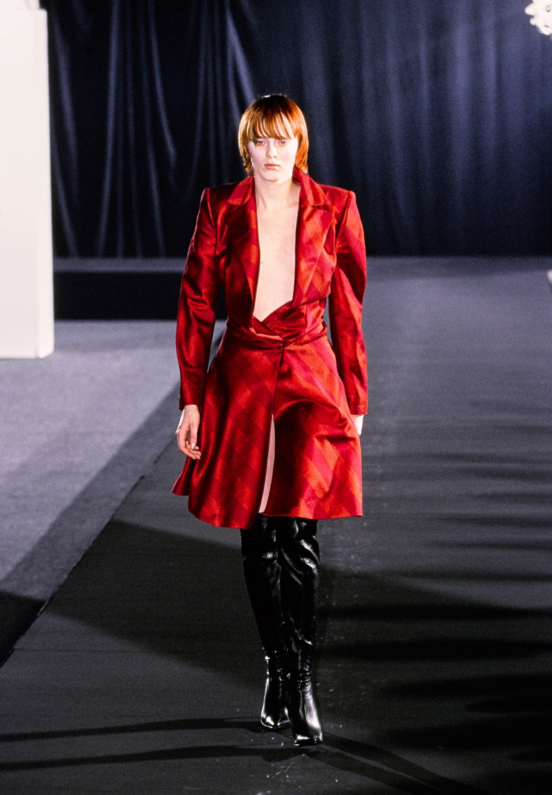 Olivier Theyskens S/S 99 Look 38