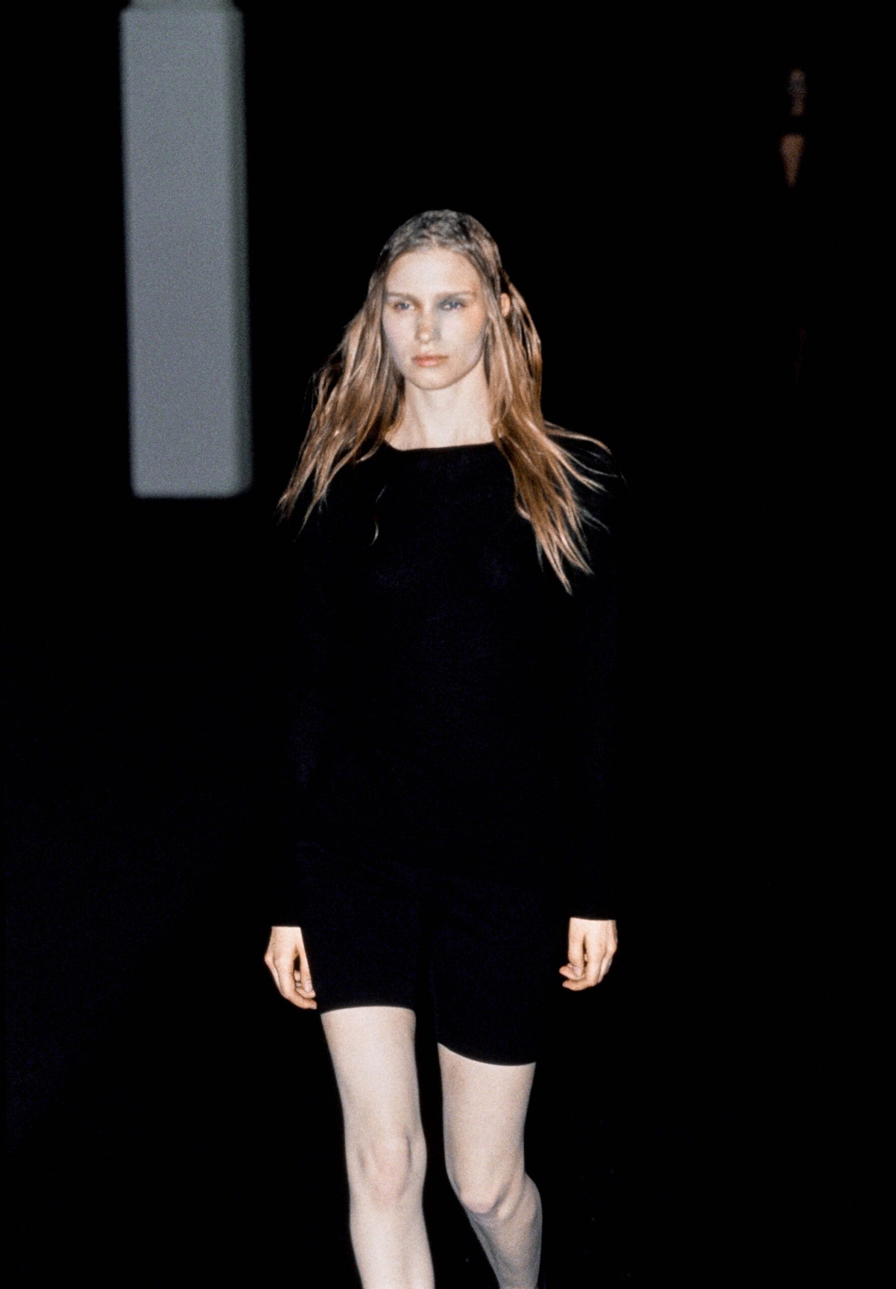 Olivier Theyskens S/S 99 Look 40