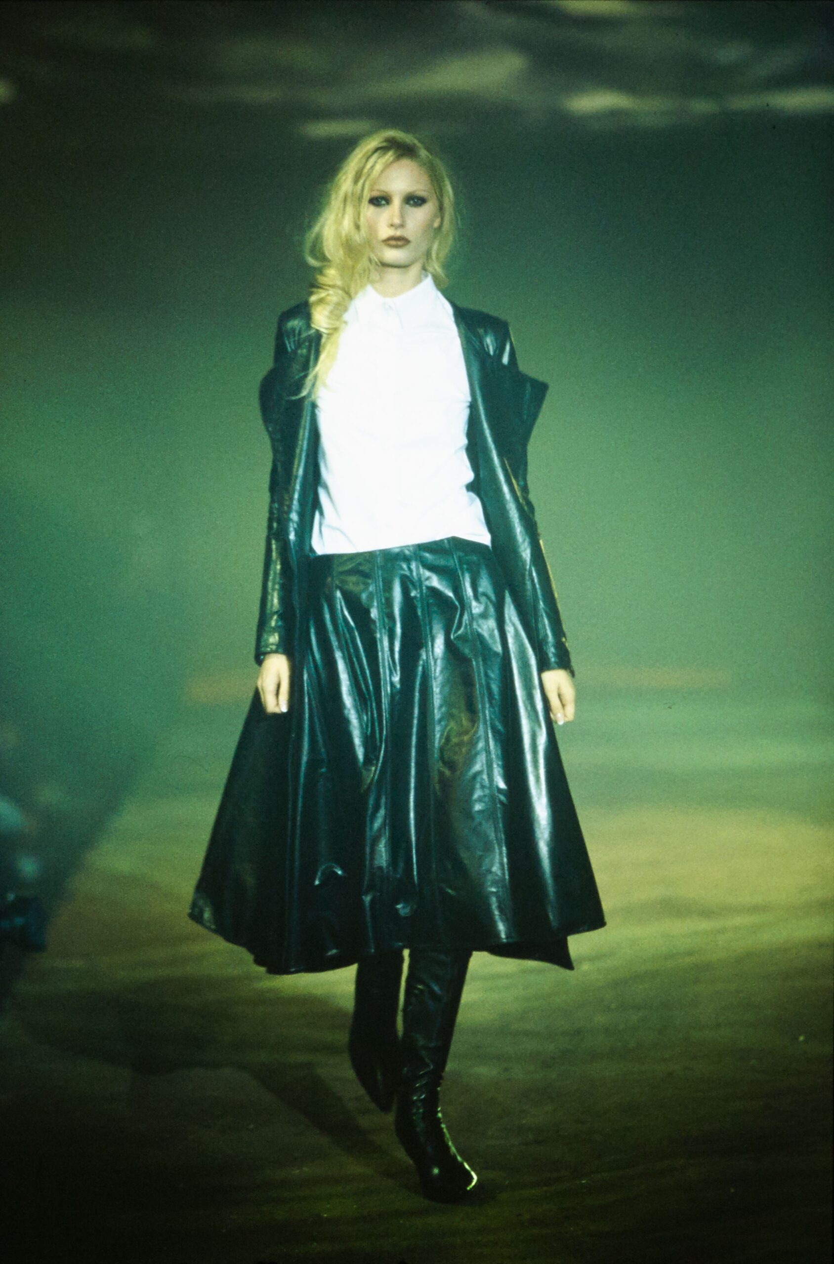 Olivier Theyskens S/S 00 Look 3