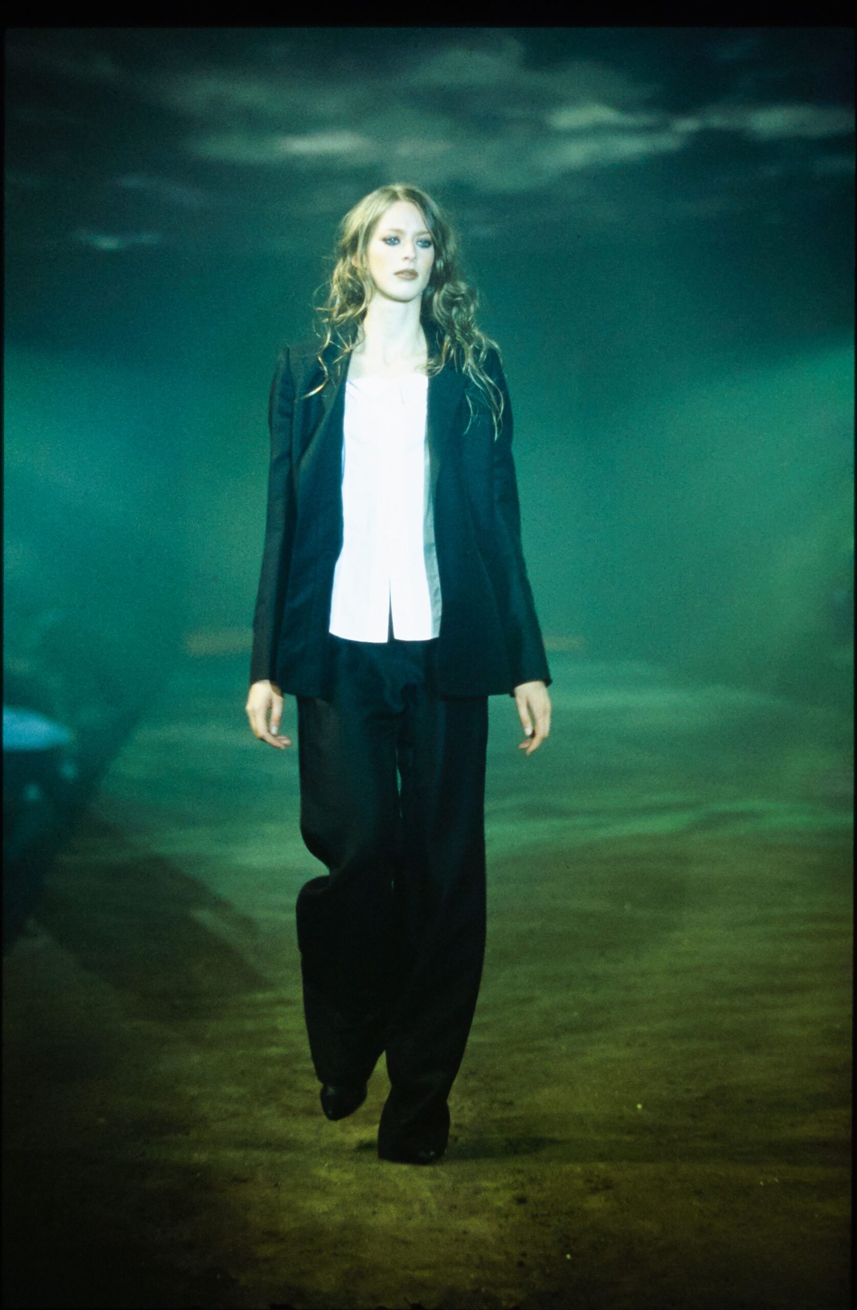 Olivier Theyskens S/S 00 Look 4