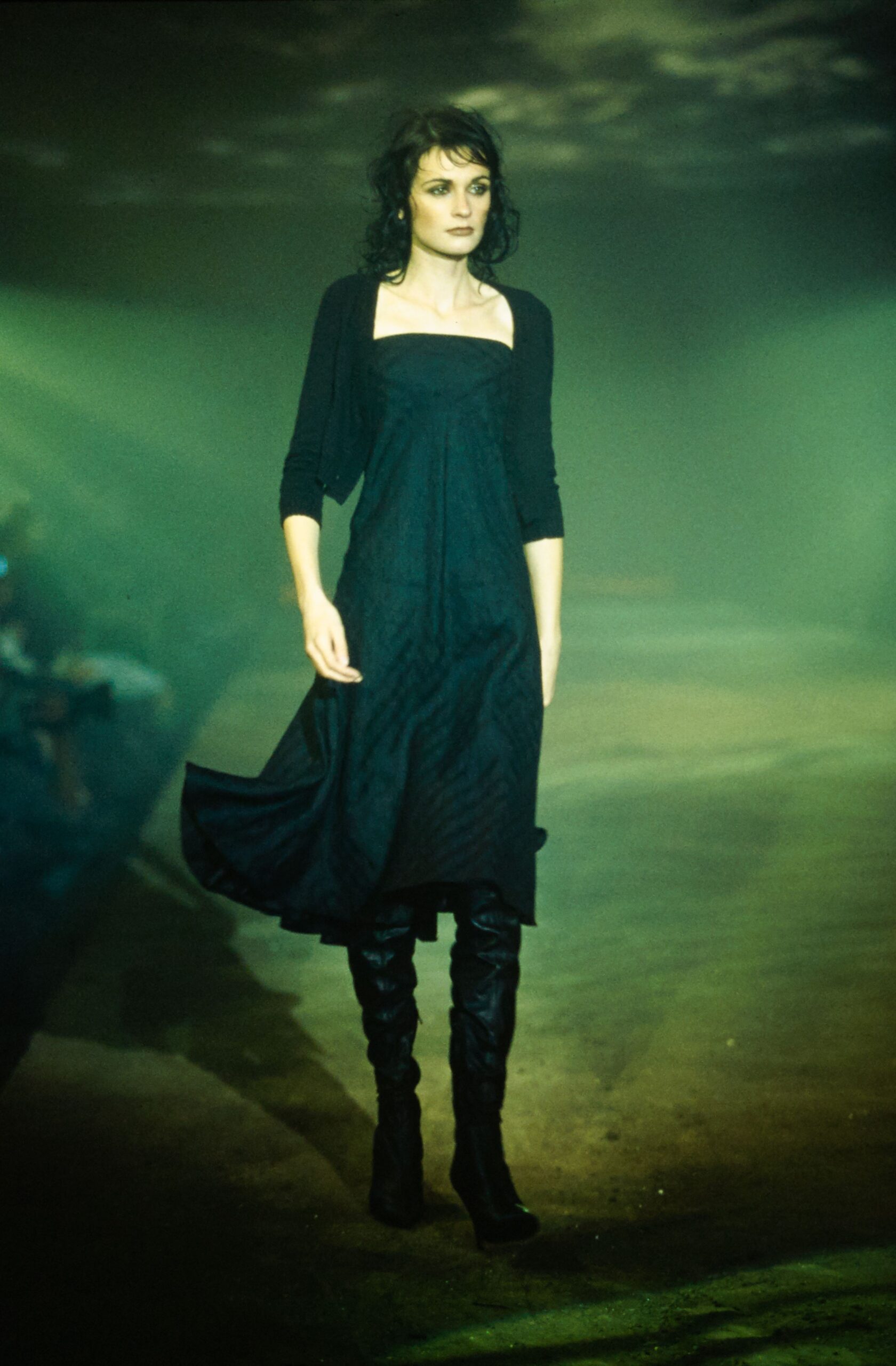 Olivier Theyskens S/S 00 Look 14