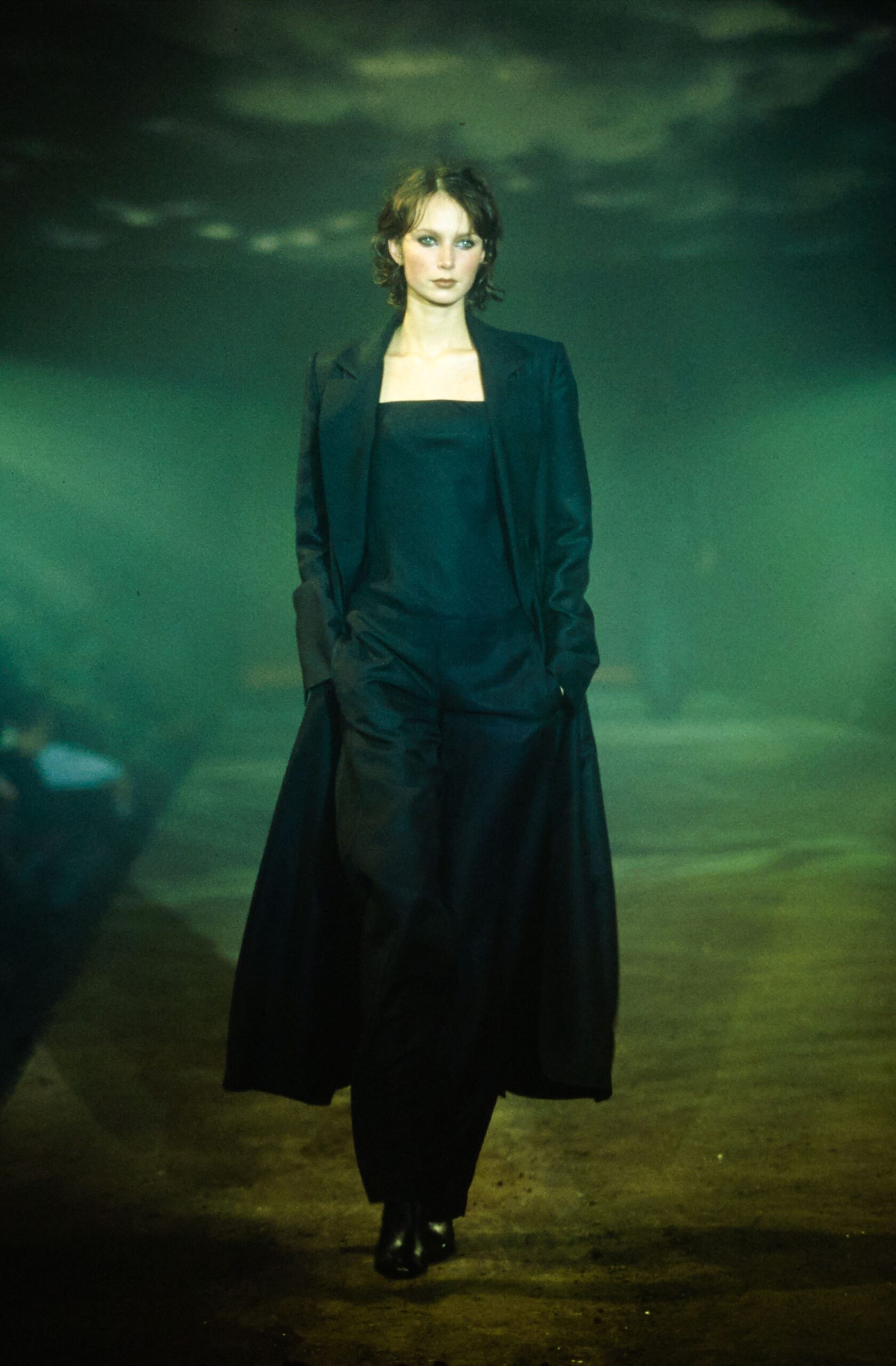 Olivier Theyskens S/S 00 Look 15