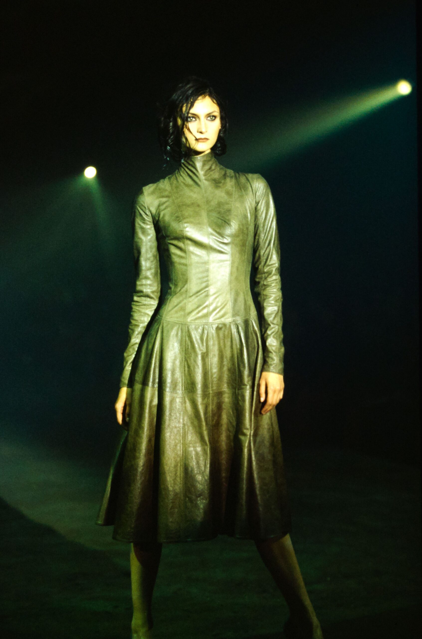 Olivier Theyskens S/S 00 Look 44