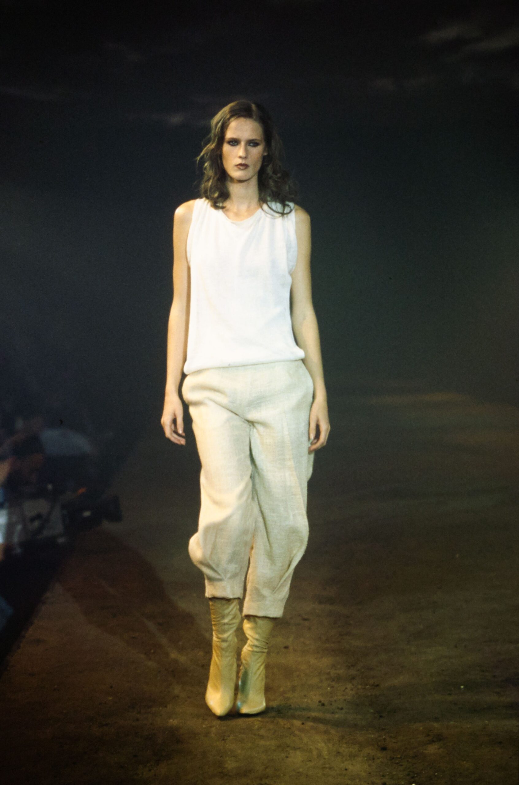 Olivier Theyskens S/S 00 Look 48